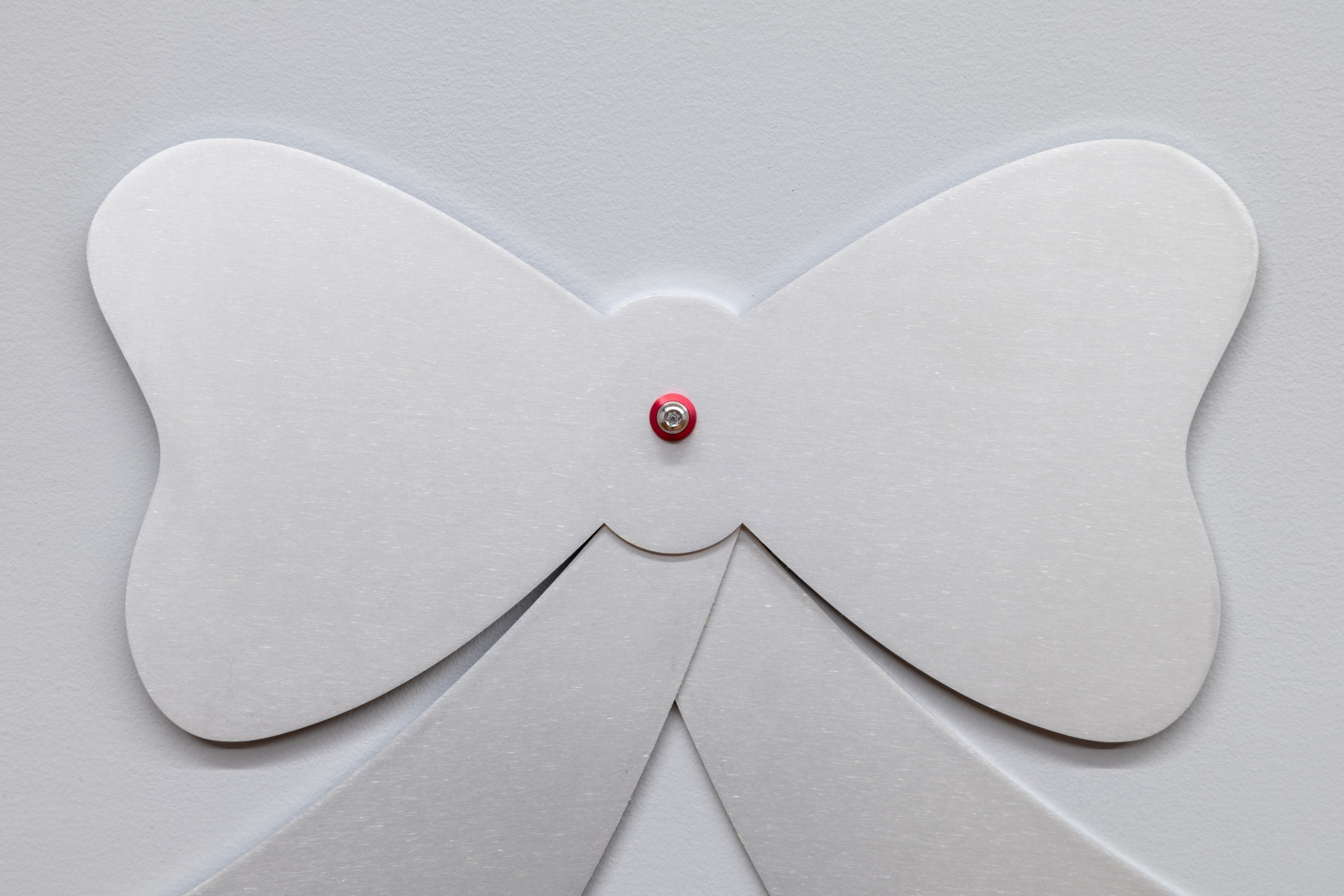 Huidi Xiang, goes around in circles, til very, very dizzy at YveYANG Gallery, photo 10