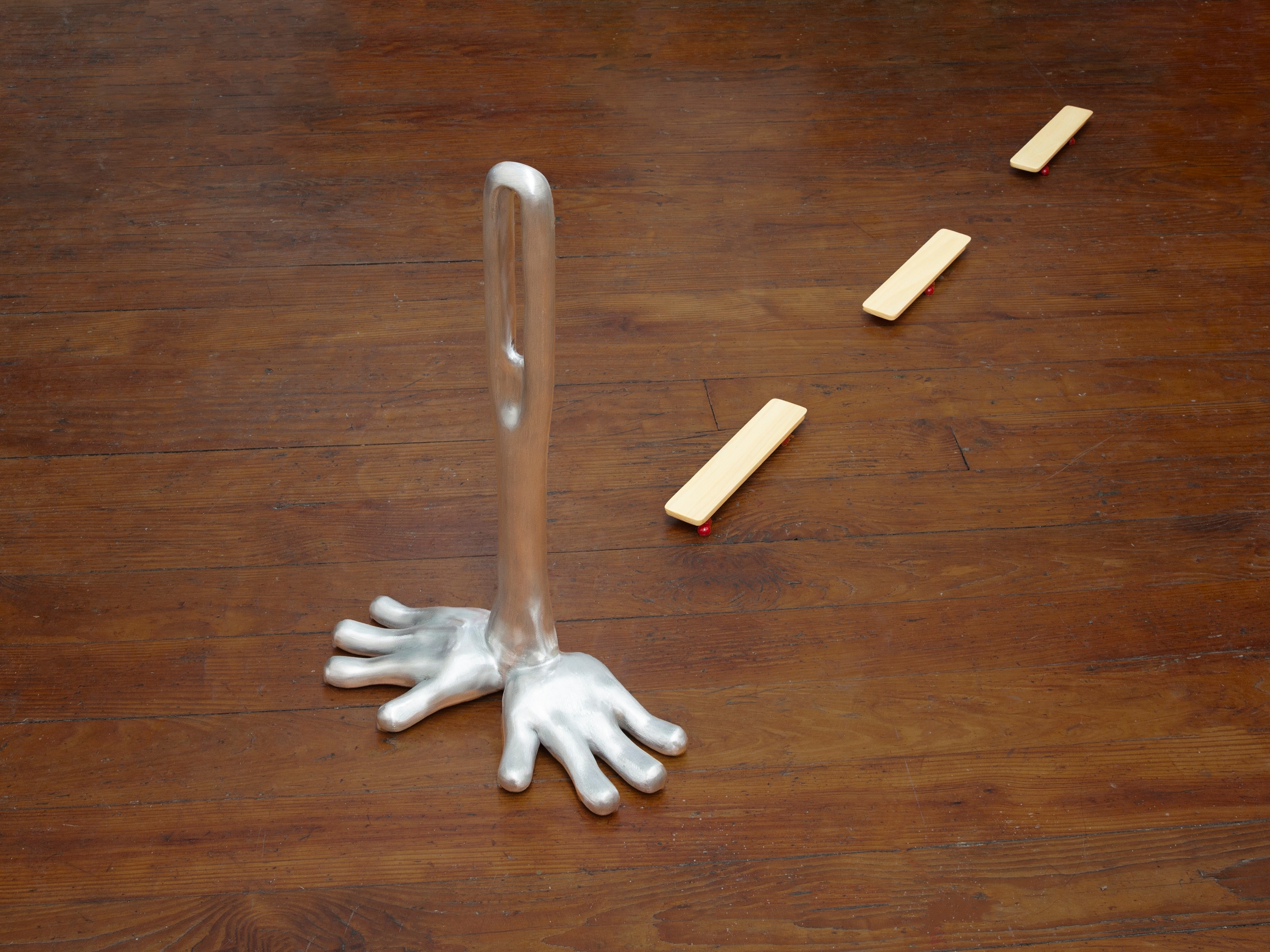 Huidi Xiang, goes around in circles, til very, very dizzy at YveYANG Gallery, photo 14