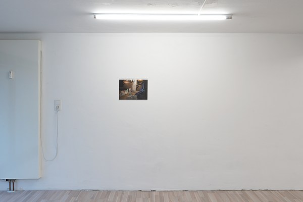 Image 2 of 28