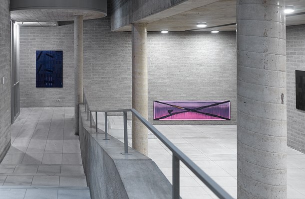 Image 4 of 18