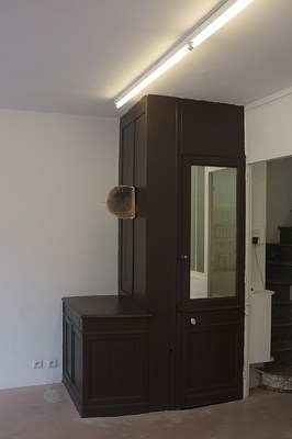 Image 2 of 19