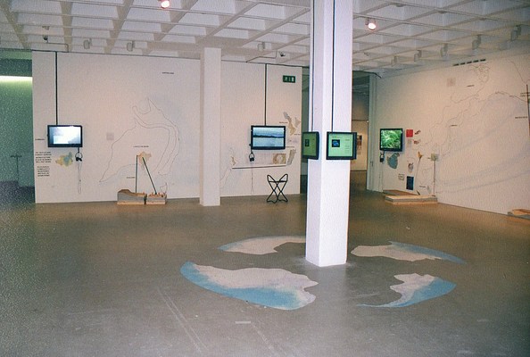 Image 2 of 18