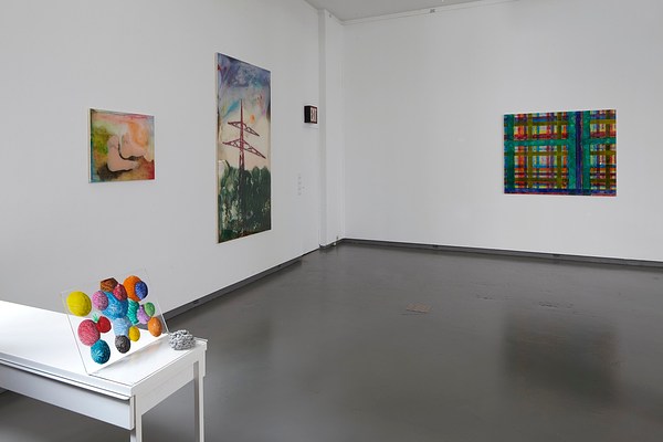 Image 4 of 19