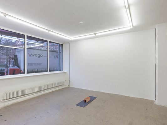 Image 4 of 7
