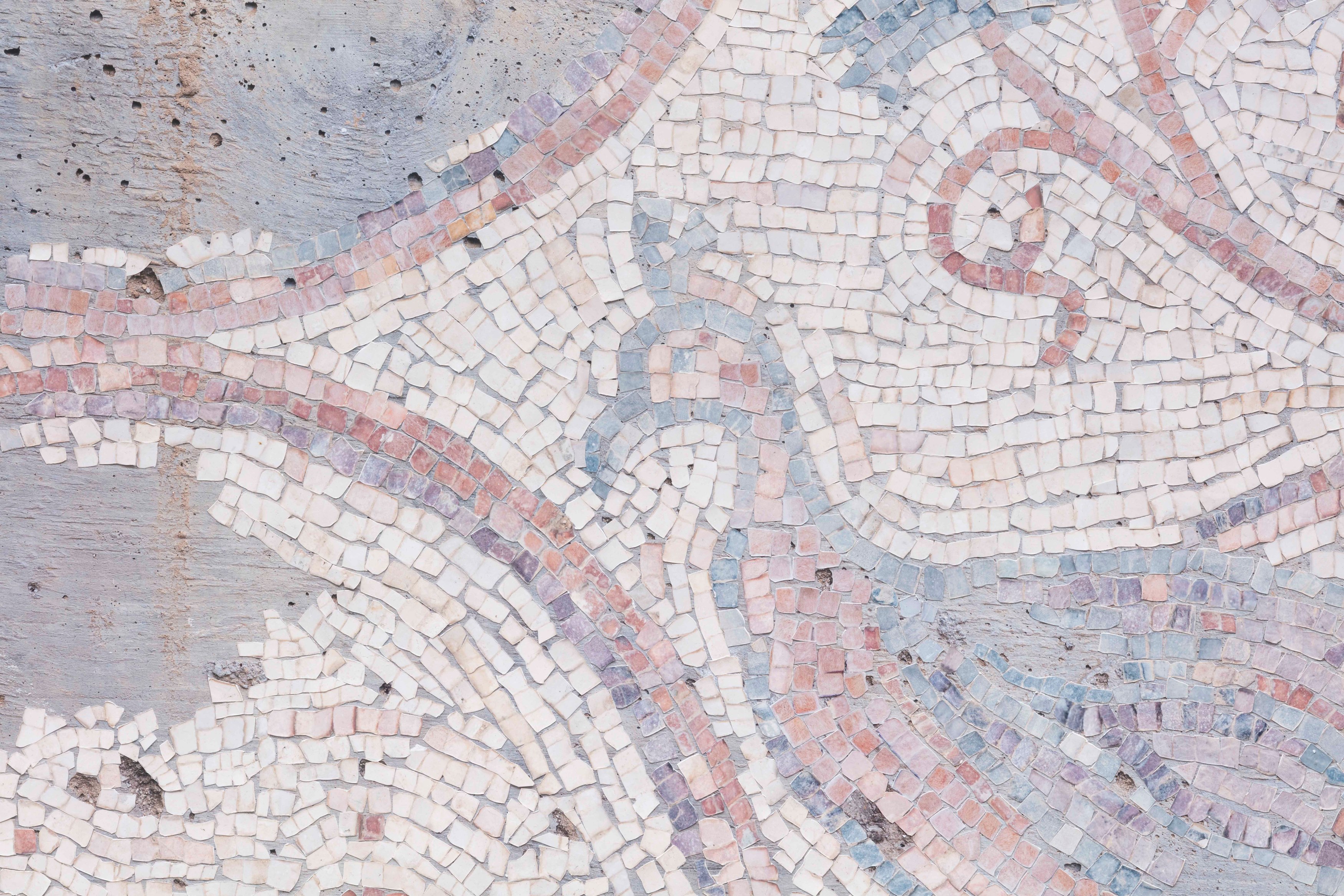 Gal Amiram, Looting at The Fulcrum, photo 7
