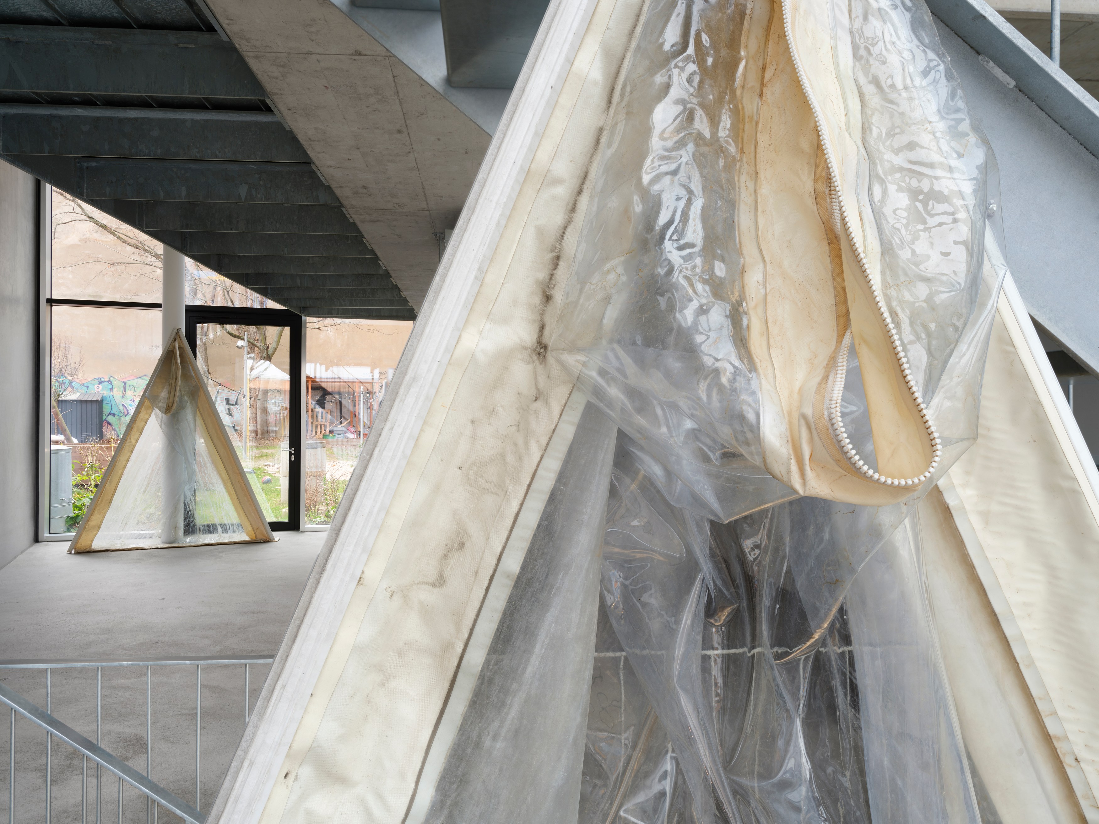 Undercurrents, Undercurrents at Galerie Molitor, photo 10