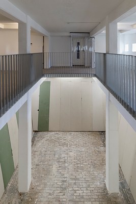 Image 16 of 21