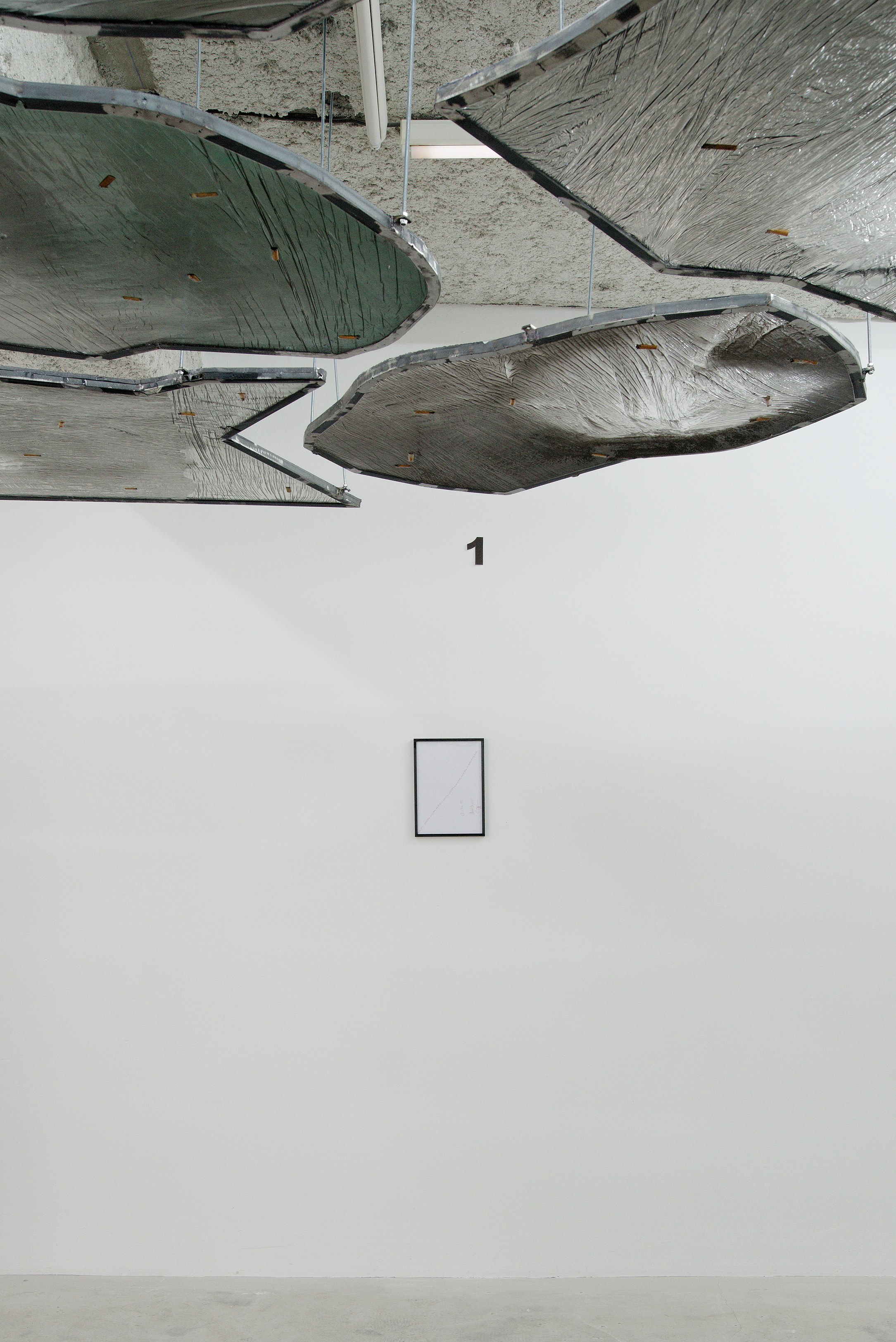 Neïl Beloufa, Neoliberal at Galerie Balice Hertling, photo 11