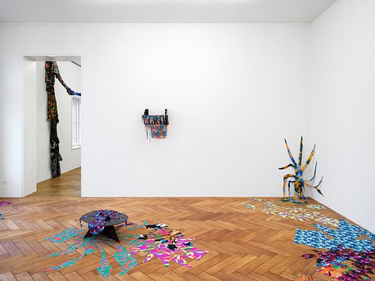 Image 4 of 27