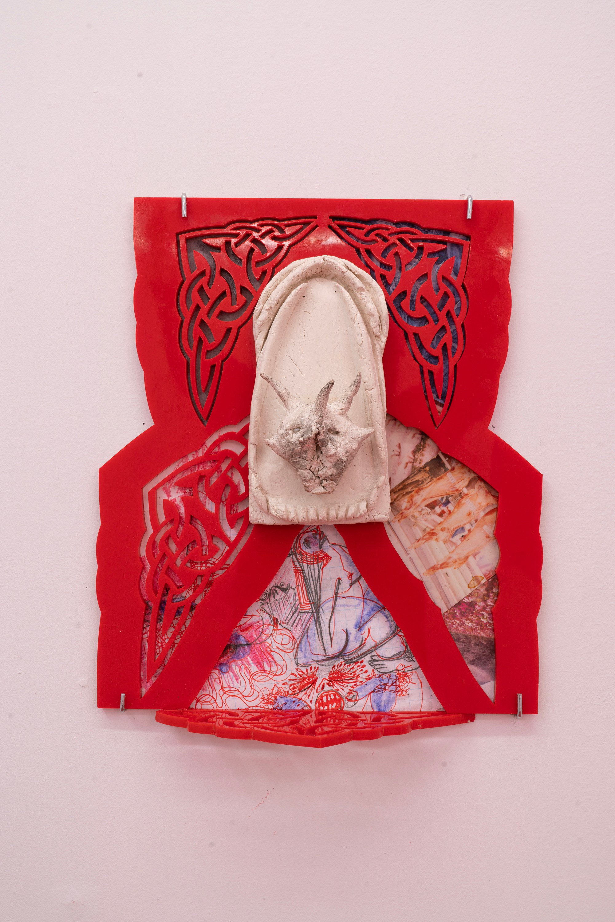Roxy Farman, Sacrificial Scam at Gern en Regalia, photo 44
