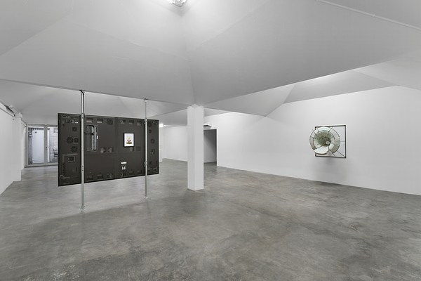 Image 4 of 45
