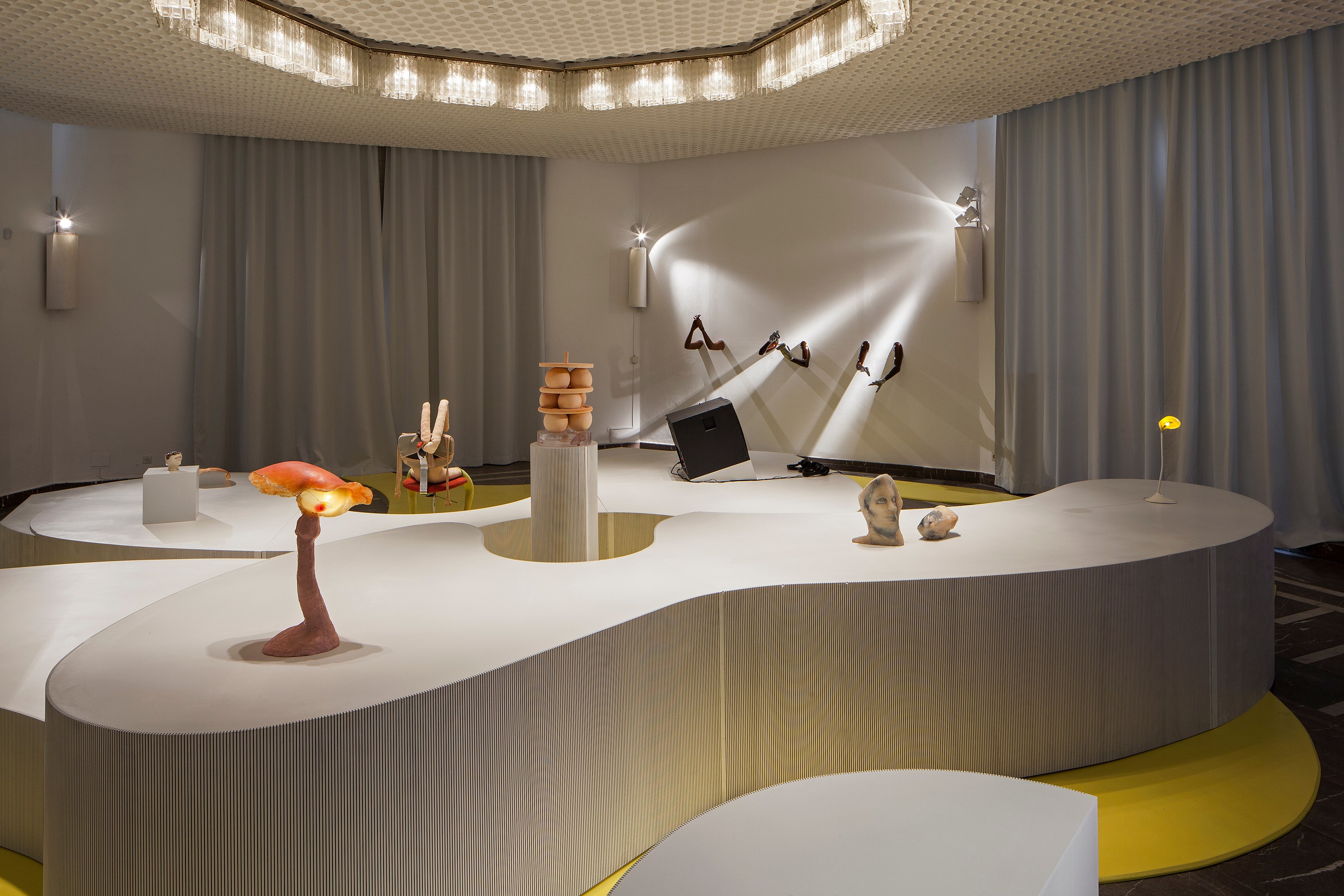 THEM, THEM at Schinkel Pavillon, photo 2