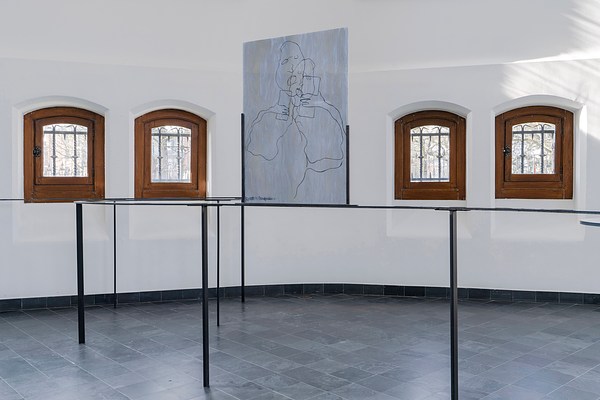 Image 10 of 27