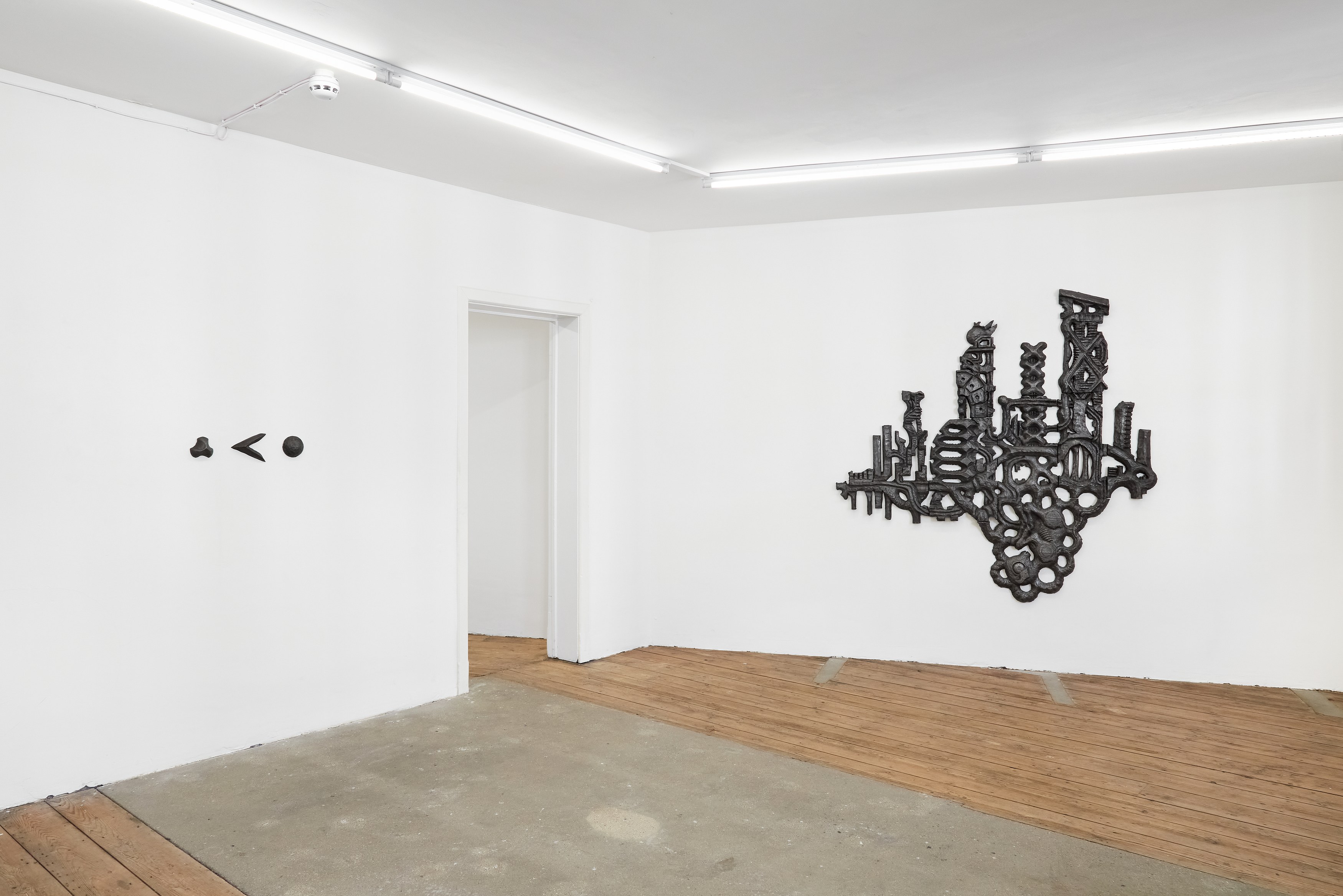 Tom Hardwick-Allan, Low Relief and Foil at South Parade, photo 9