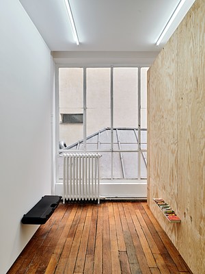Image 2 of 17