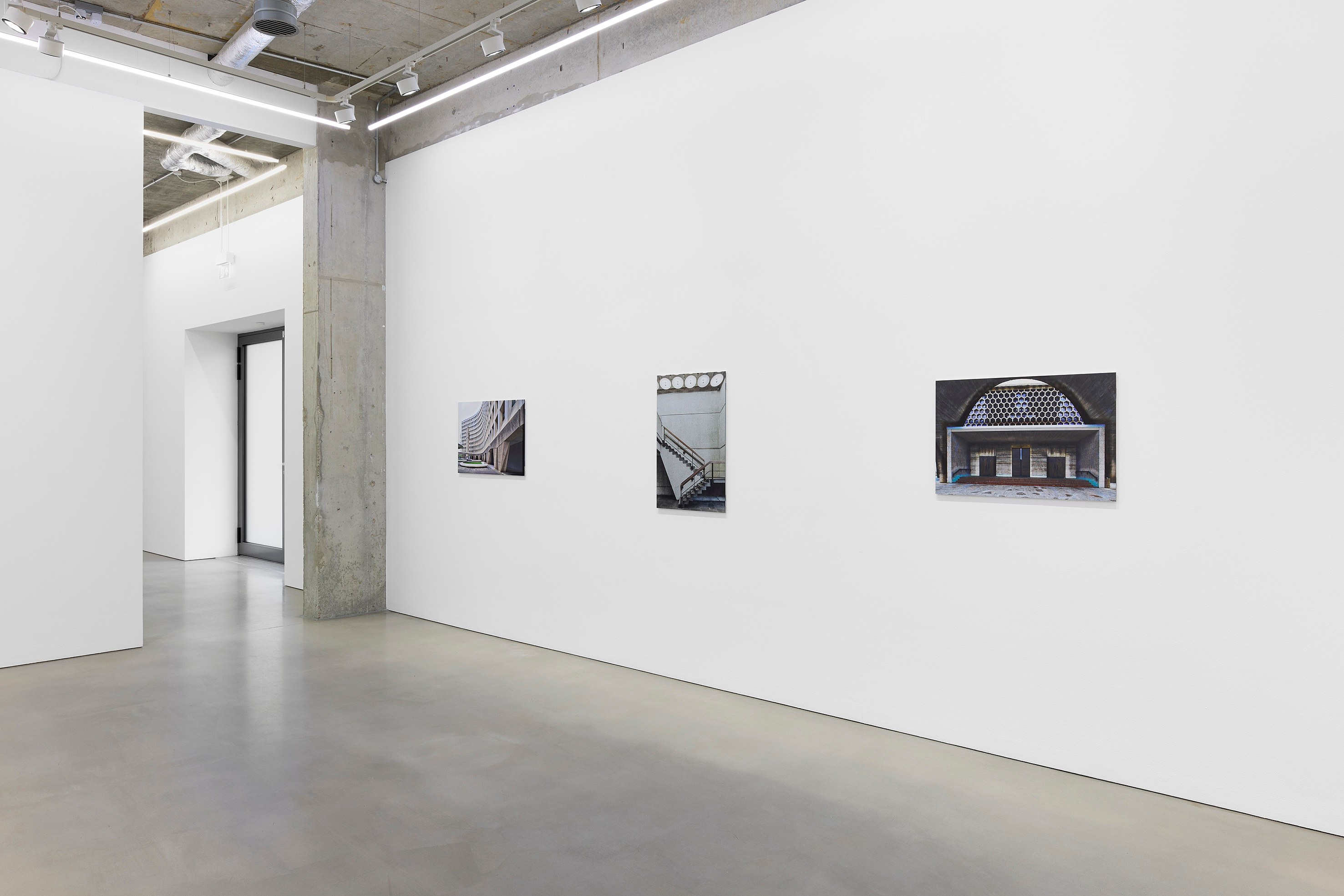 Bernd and Hilla Becher, James Welling, Untitled at Studio M, photo 4
