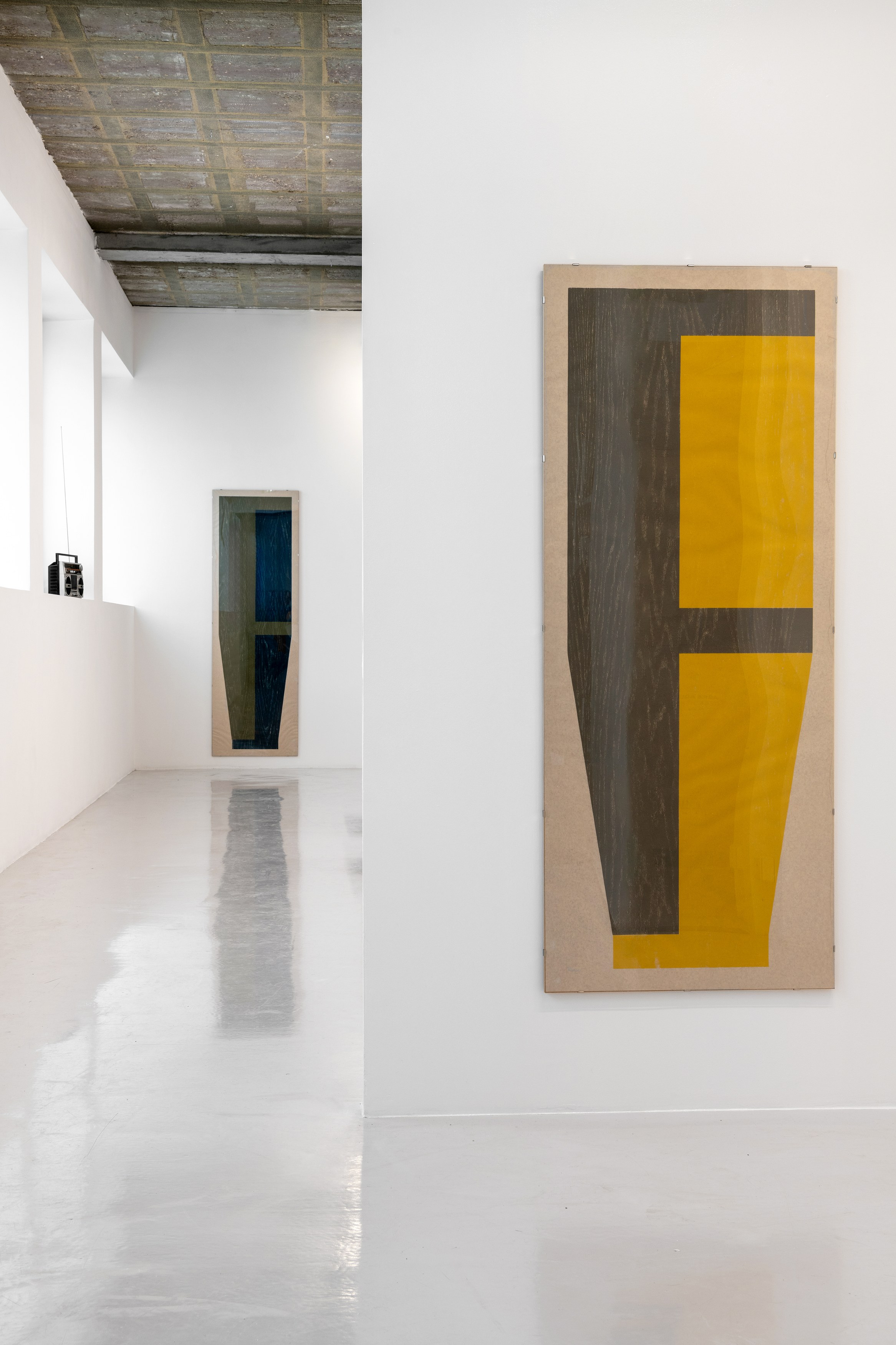 Ronald Jones, Clock in a Radio at Air de Paris, photo 3