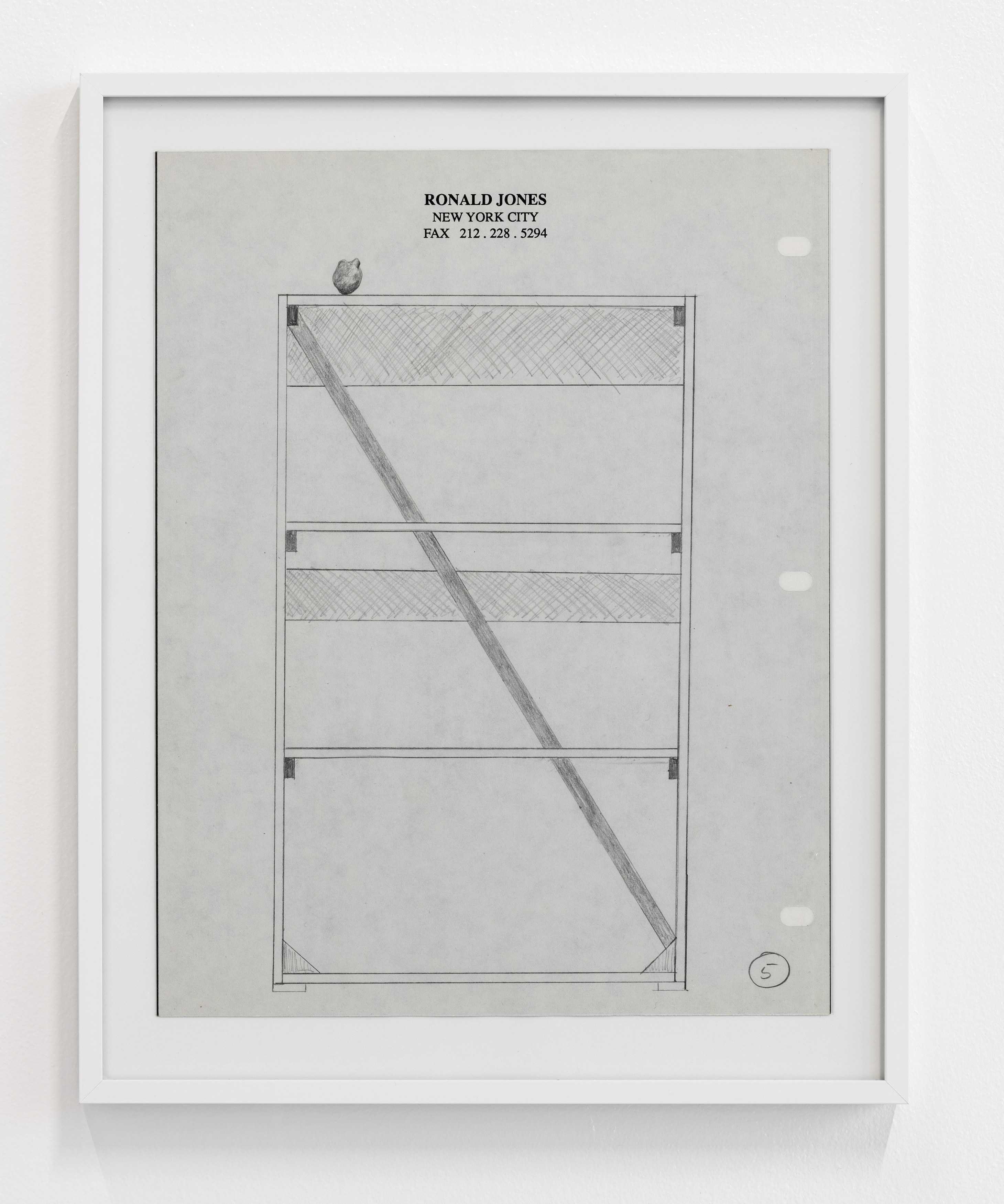 Ronald Jones, Clock in a Radio at Air de Paris, photo 29