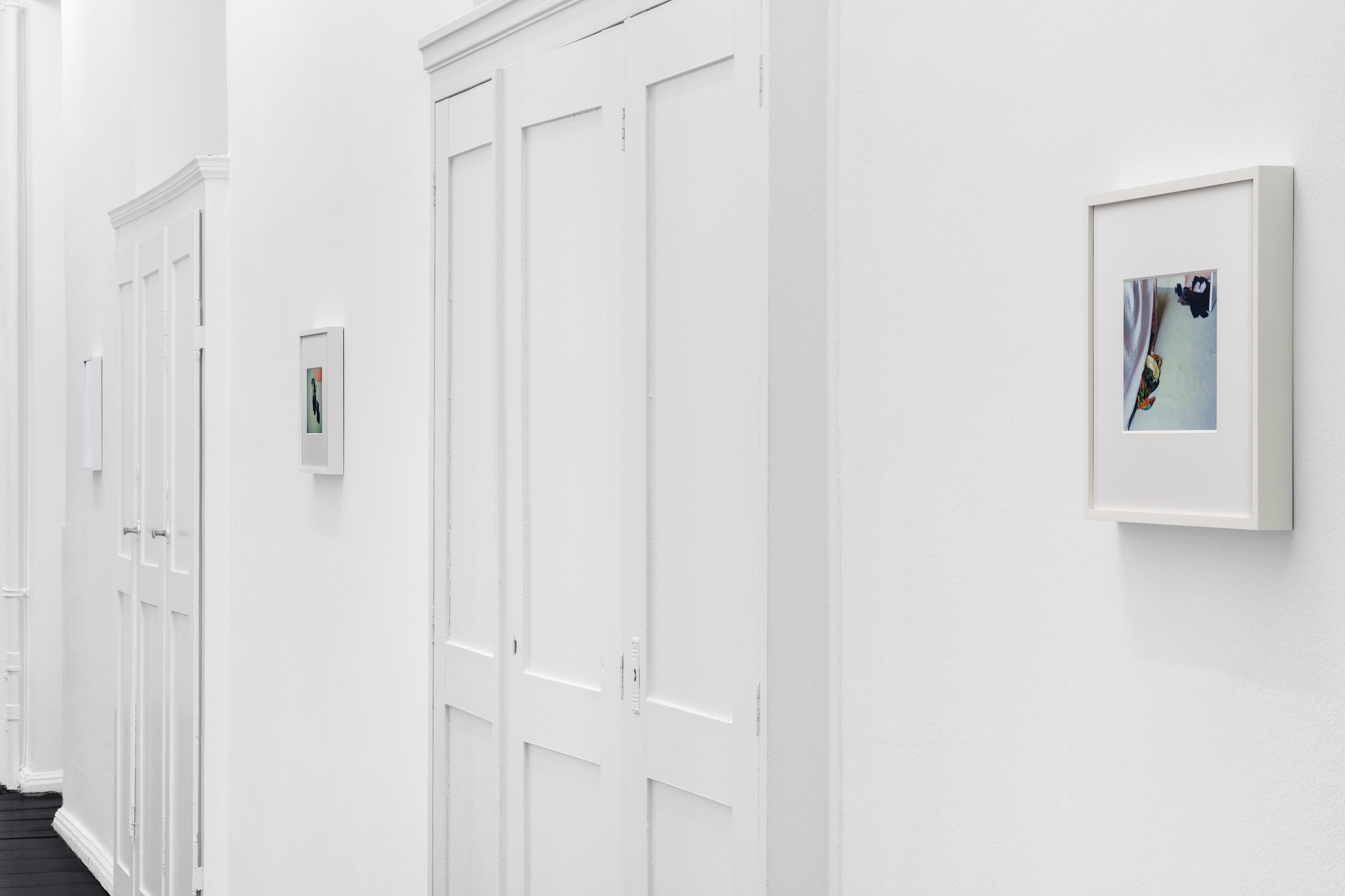 Ellen Cantor, Annie Ernaux & Marc Marie, Bedroom, Christmas Morning at Isabella Bortolozzi, photo 20