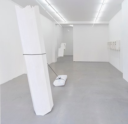 Image 2 of 14