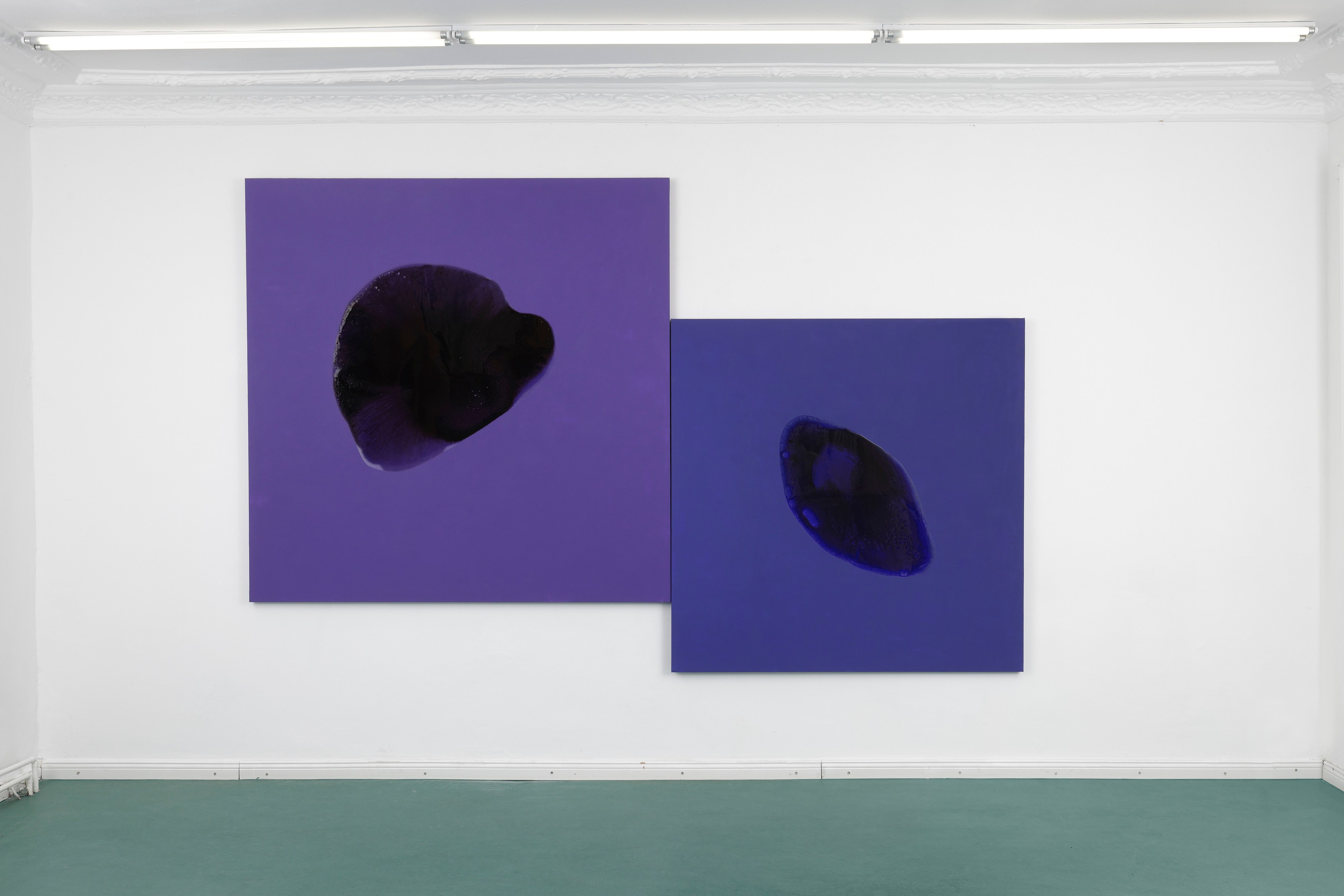 Kami Mierzvvinsk, Where the Night Softens at Galerie Noah Klink, photo 4