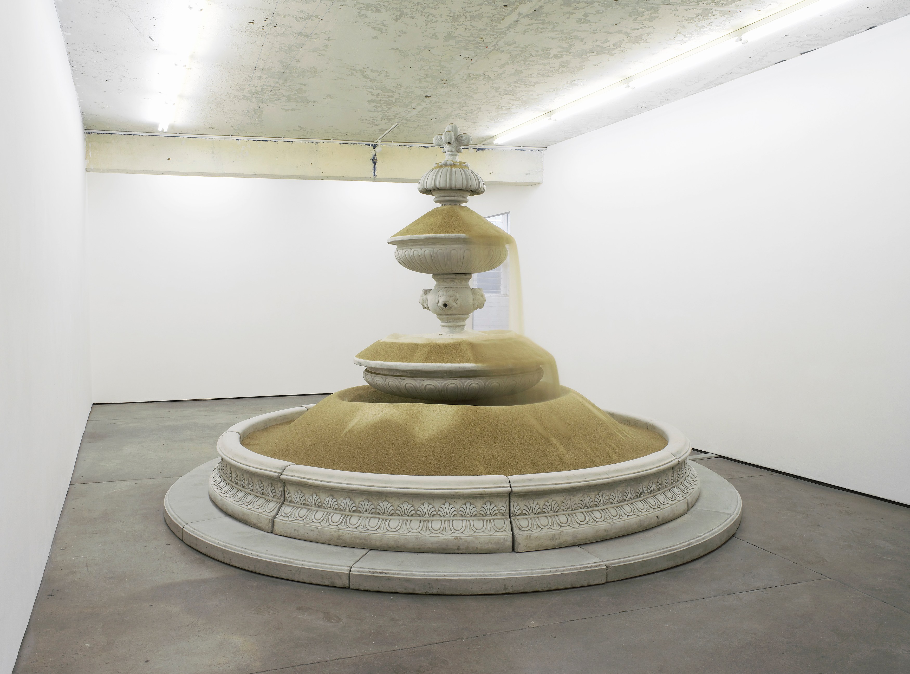 Klaus Weber, ALL BODIES FALL EQUALLY FAST at Museum St, photo 5