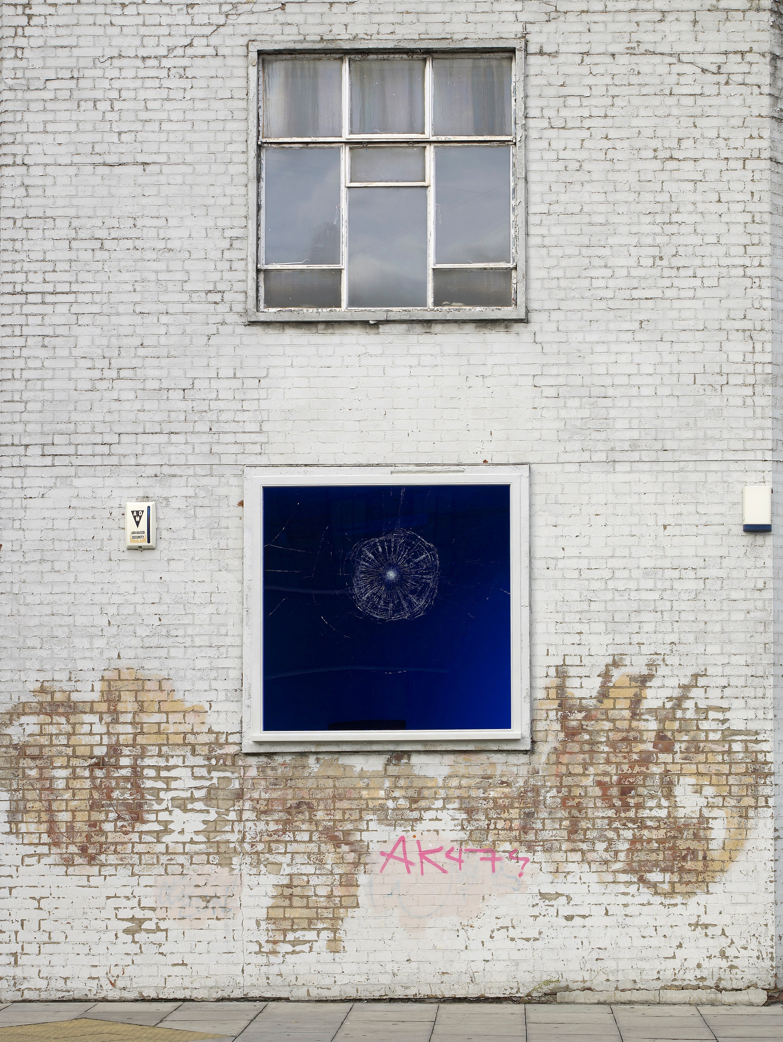 Klaus Weber, ALL BODIES FALL EQUALLY FAST at Museum St, photo 7