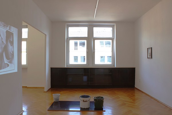 Image 1 of 28