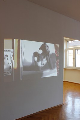 Image 9 of 28