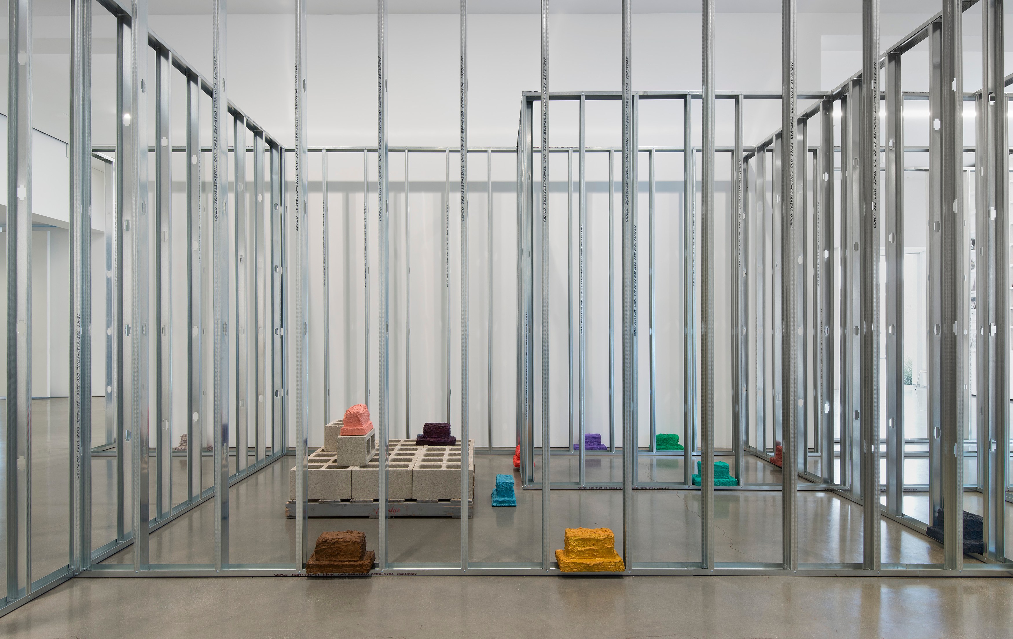 Rachel Harrison, Three Young Framers at Regen Projects, photo 12