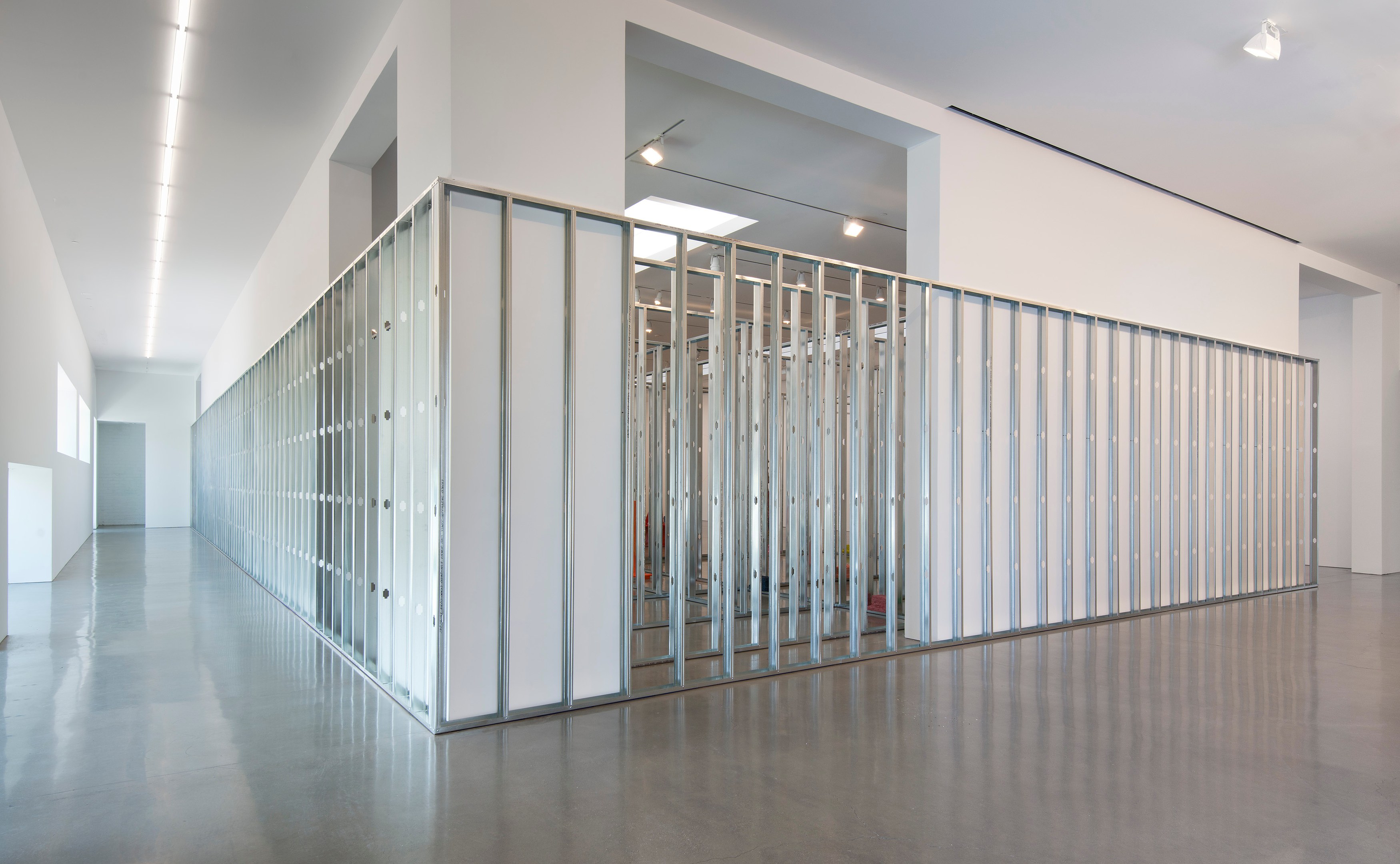 Rachel Harrison, Three Young Framers at Regen Projects, photo 18