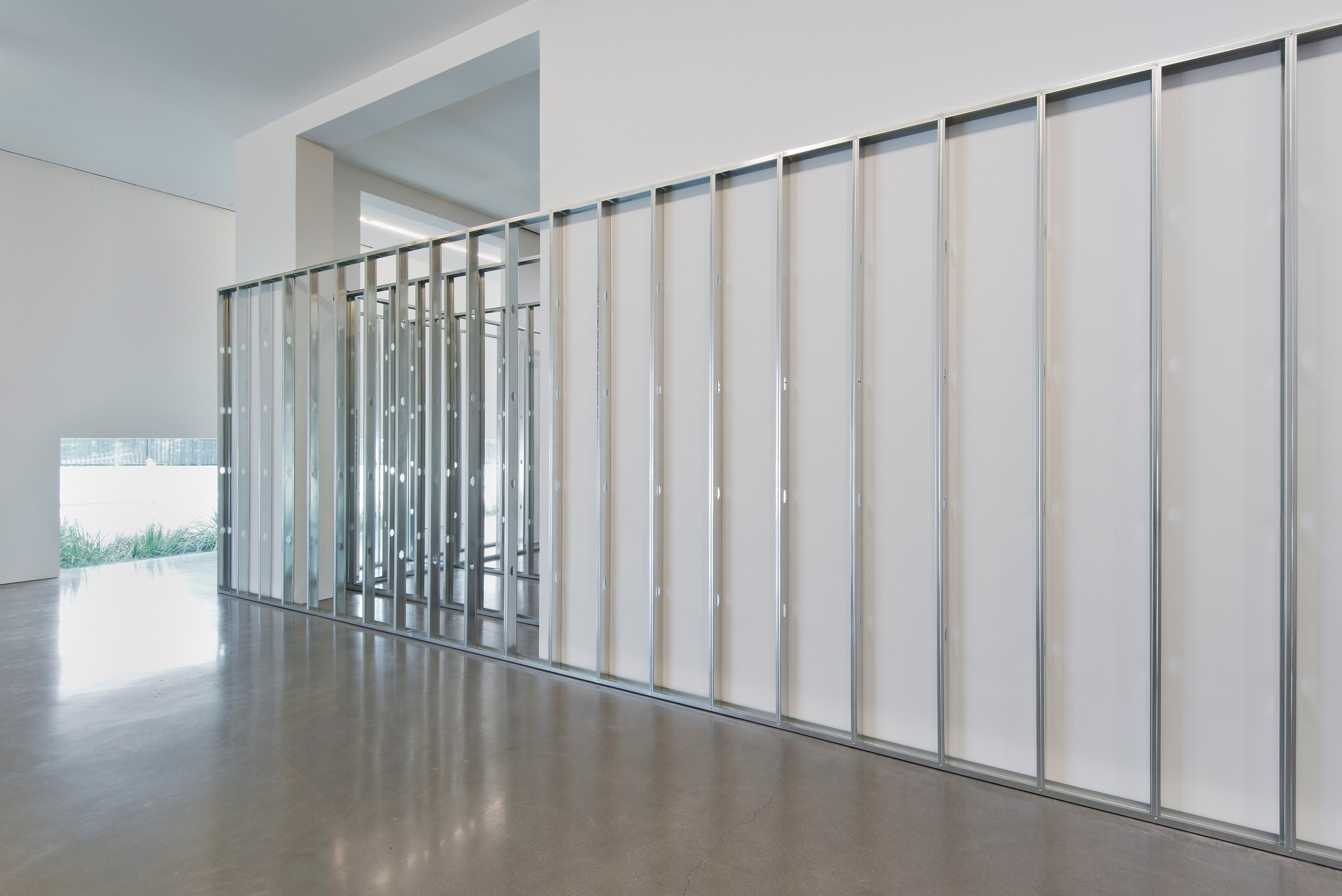Rachel Harrison, Three Young Framers at Regen Projects, photo 23