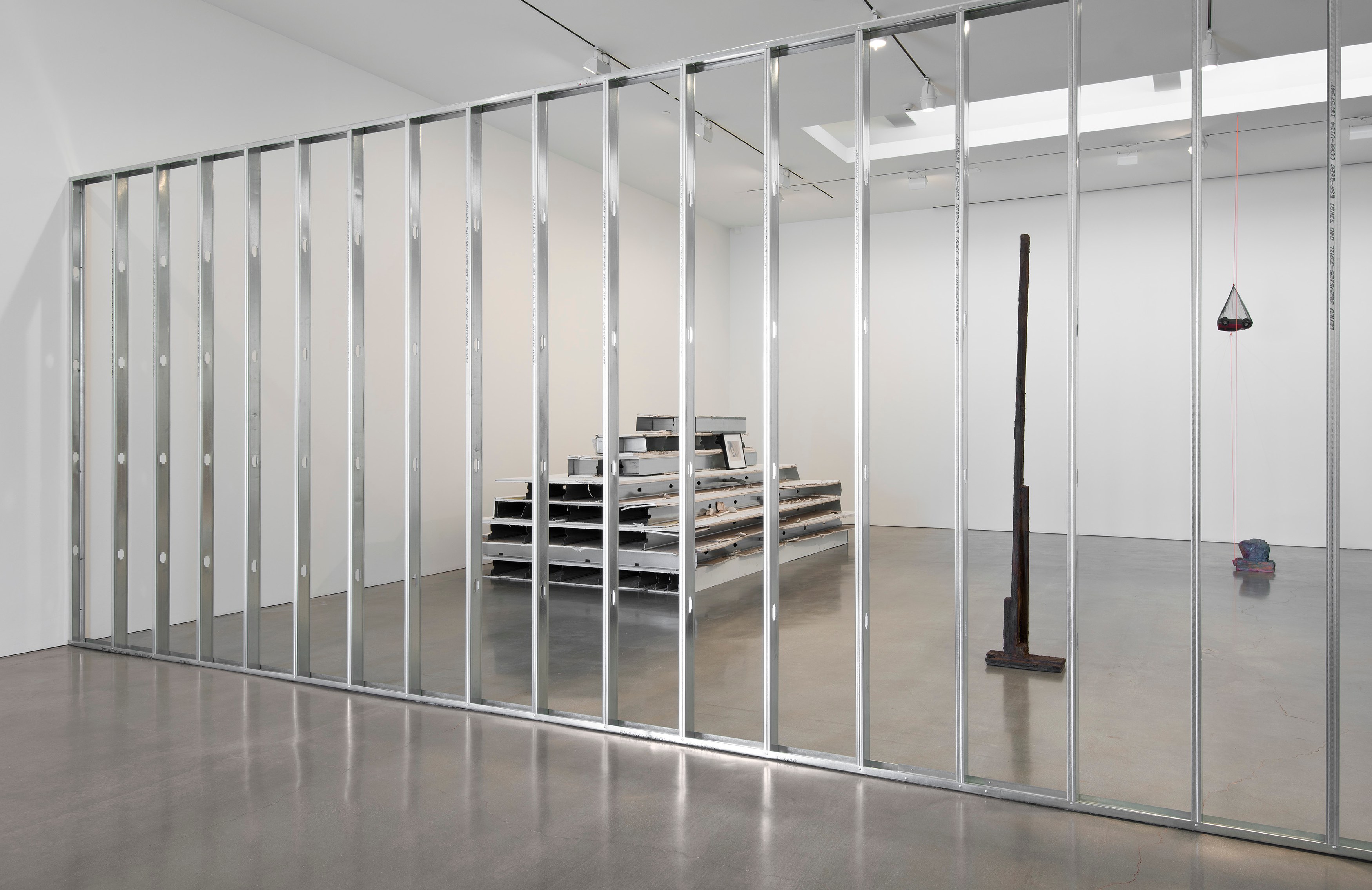 Rachel Harrison, Three Young Framers at Regen Projects, photo 31