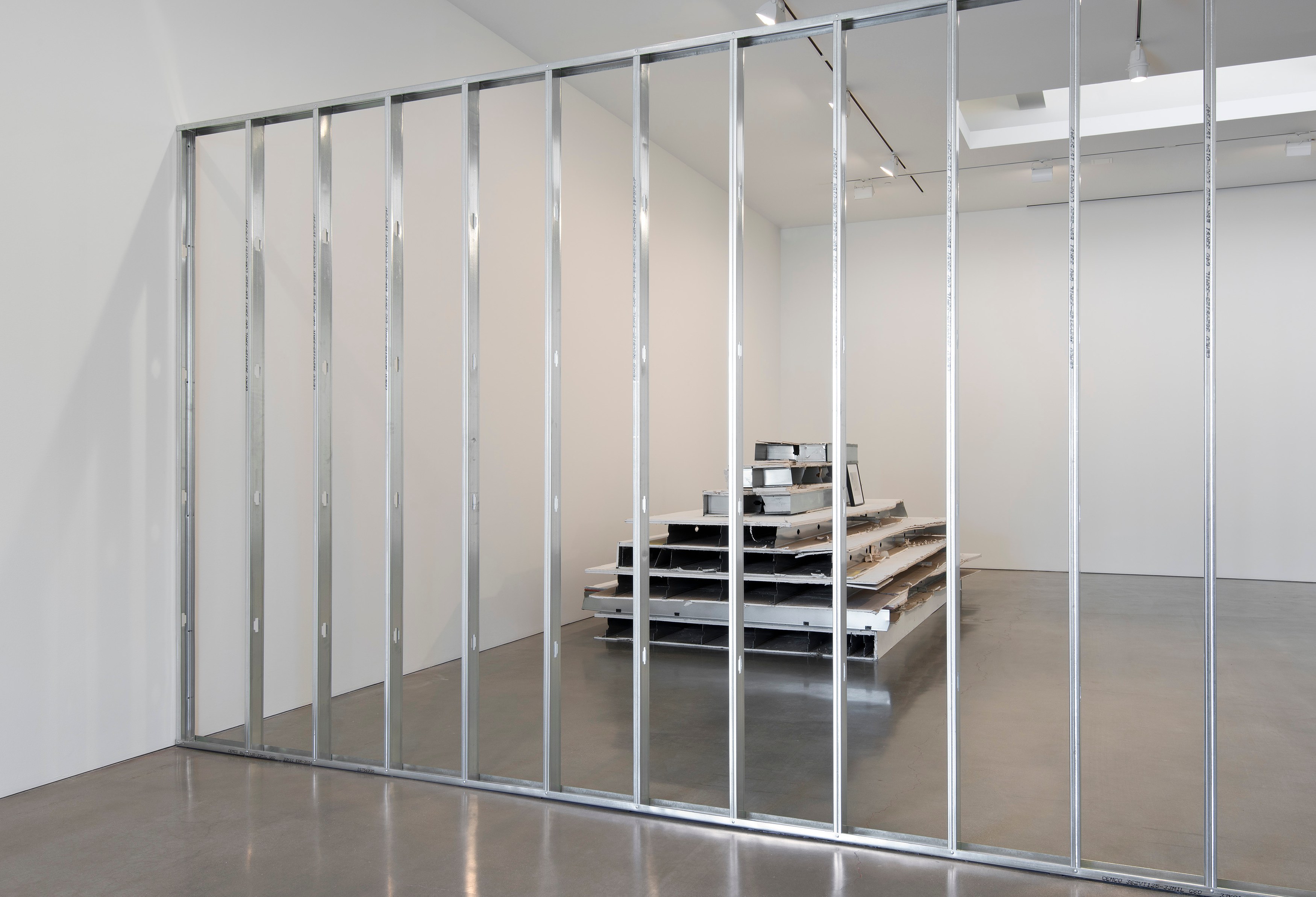 Rachel Harrison, Three Young Framers at Regen Projects, photo 32