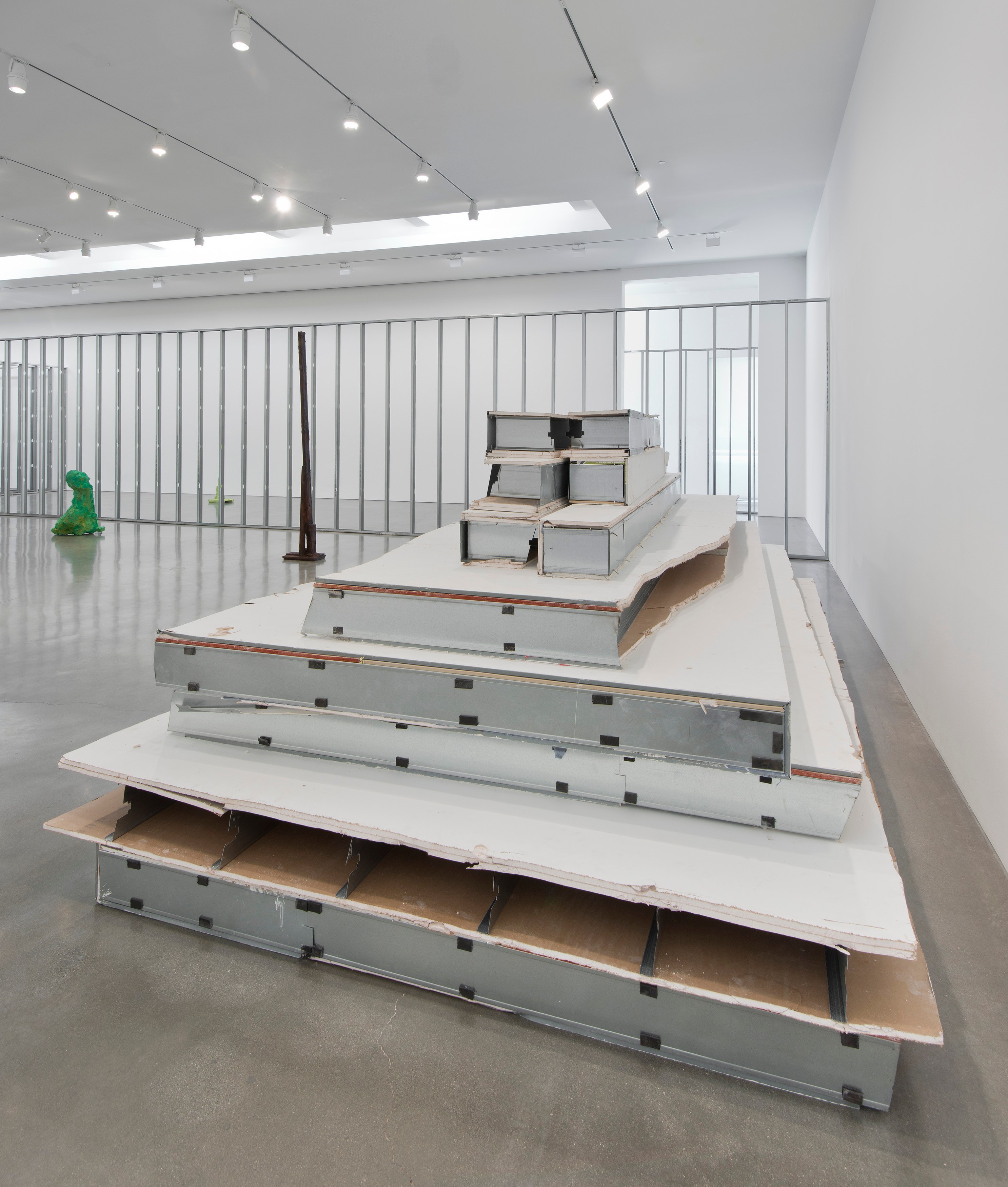 Rachel Harrison, Three Young Framers at Regen Projects, photo 39