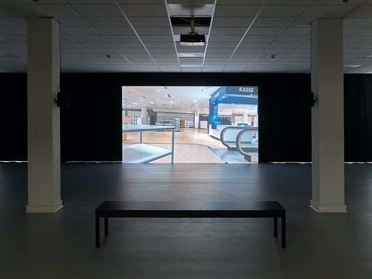 Image 17 of 27