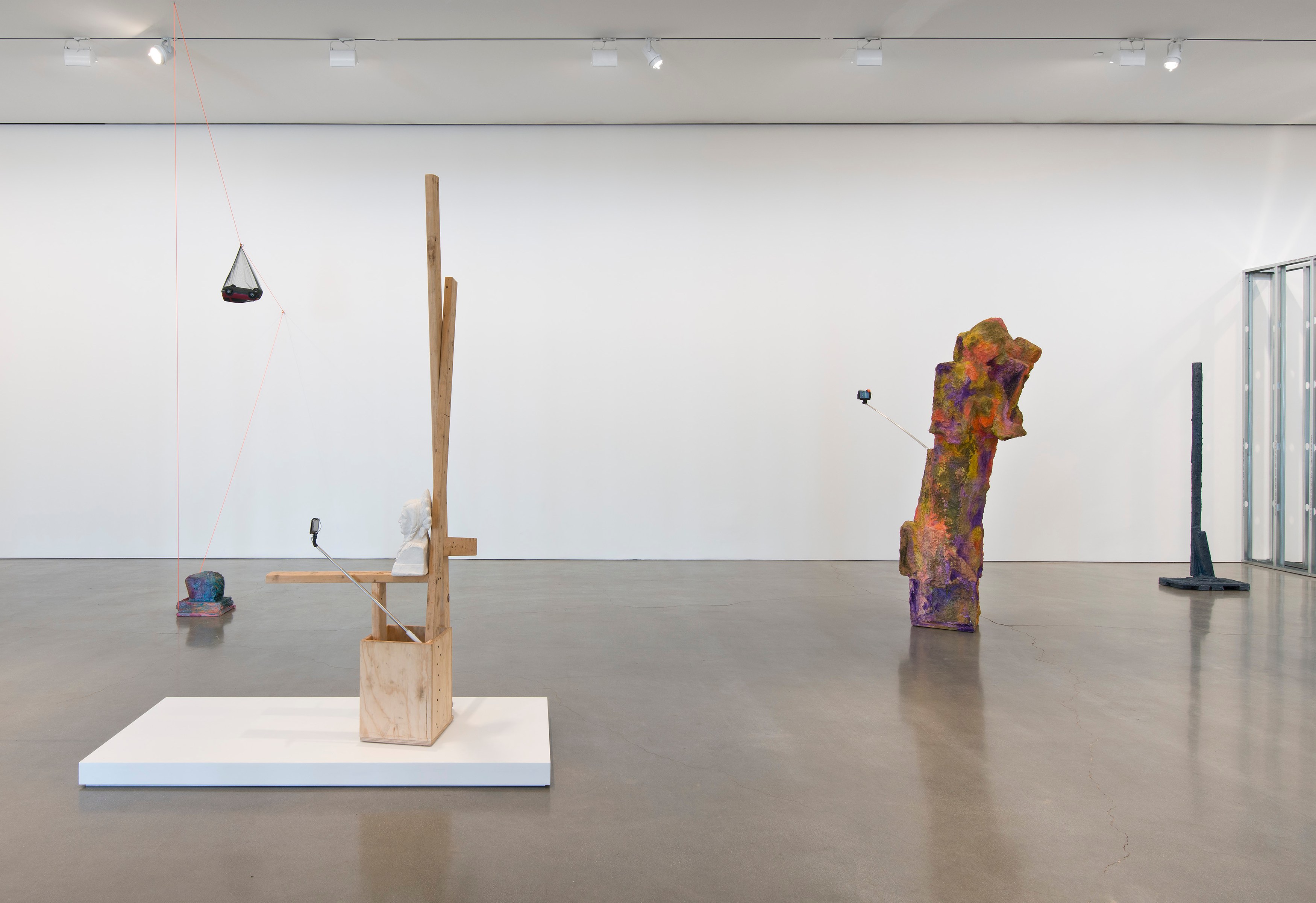 Rachel Harrison, Three Young Framers at Regen Projects, photo 42