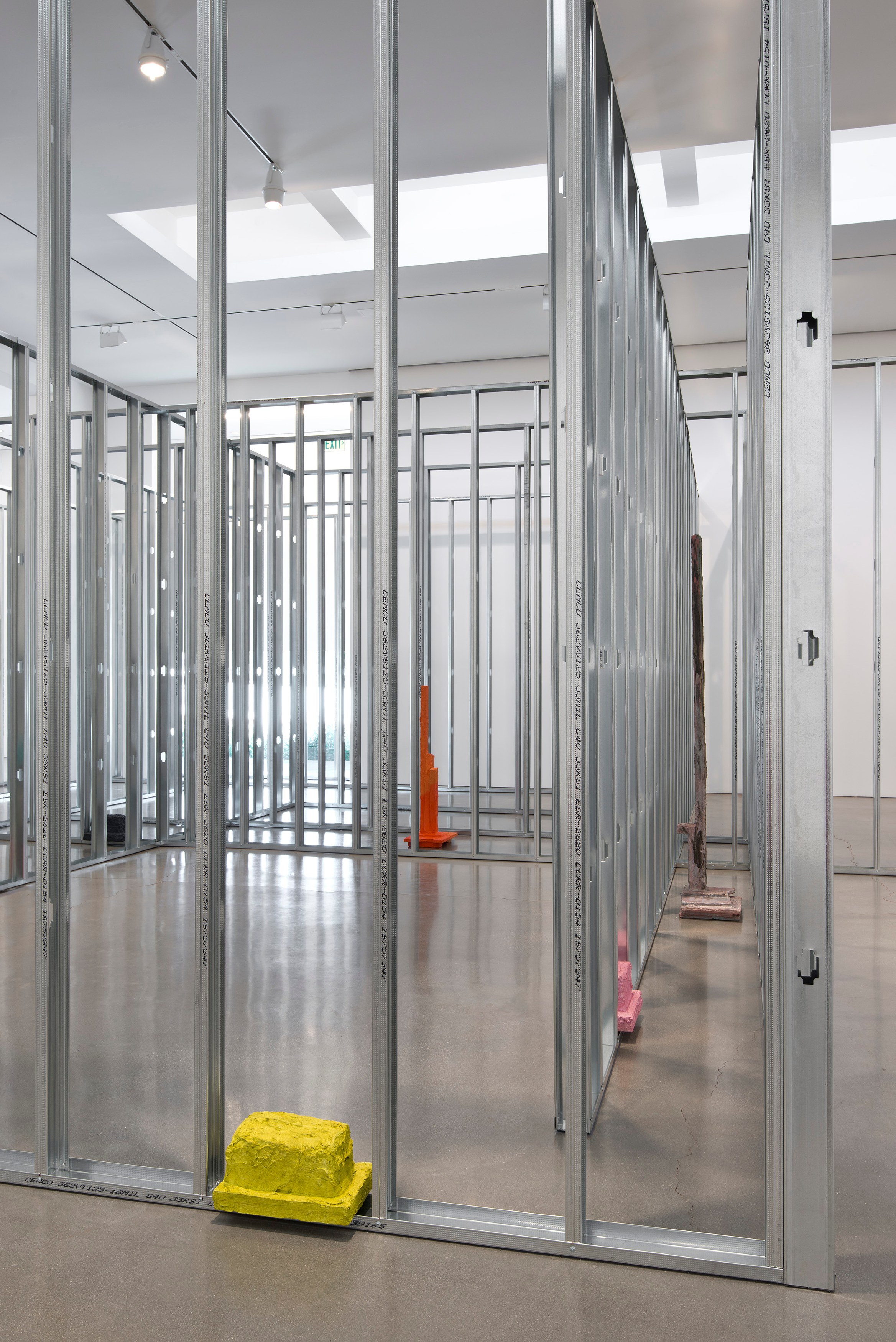 Rachel Harrison, Three Young Framers at Regen Projects, photo 45