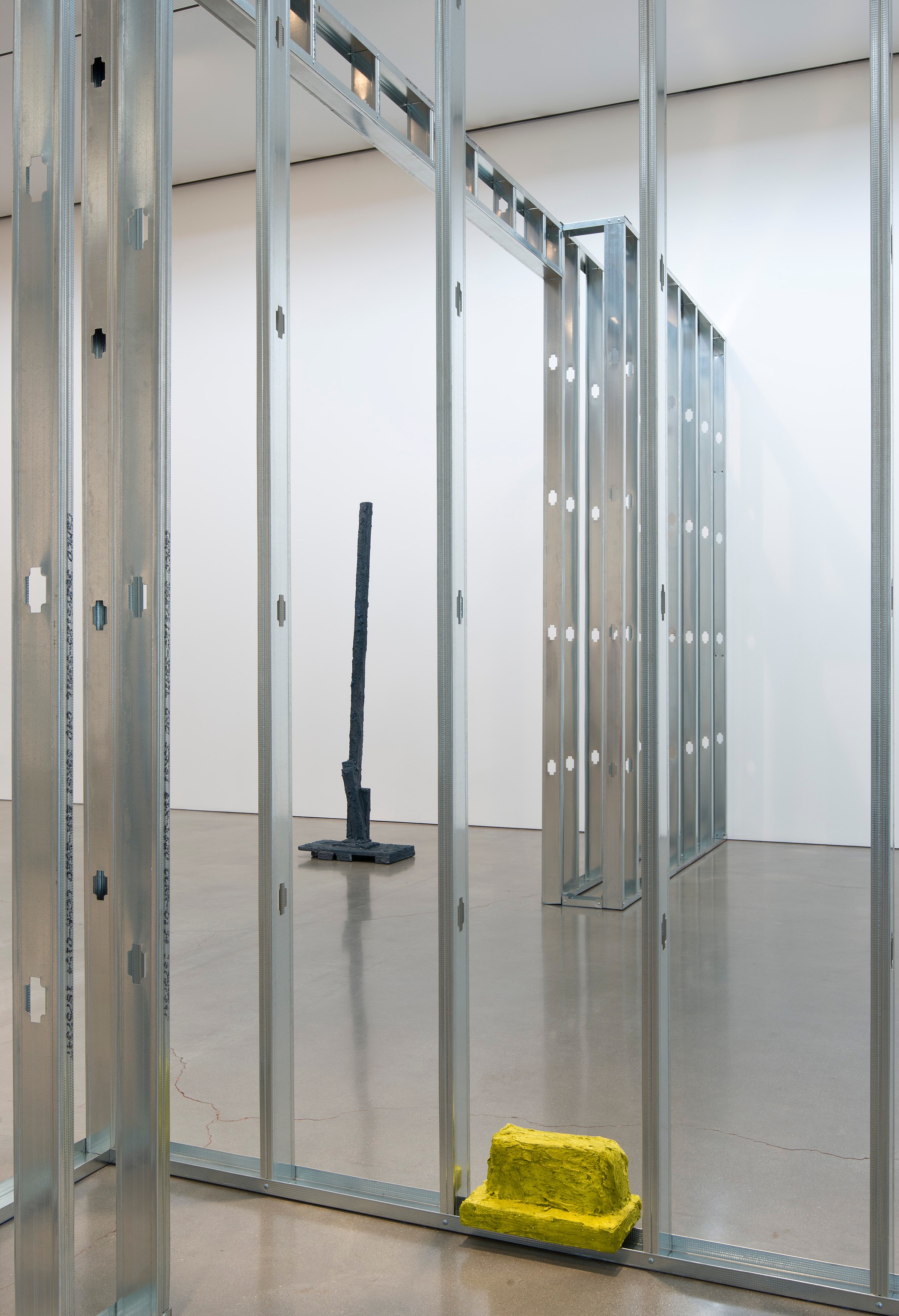 Rachel Harrison, Three Young Framers at Regen Projects, photo 51