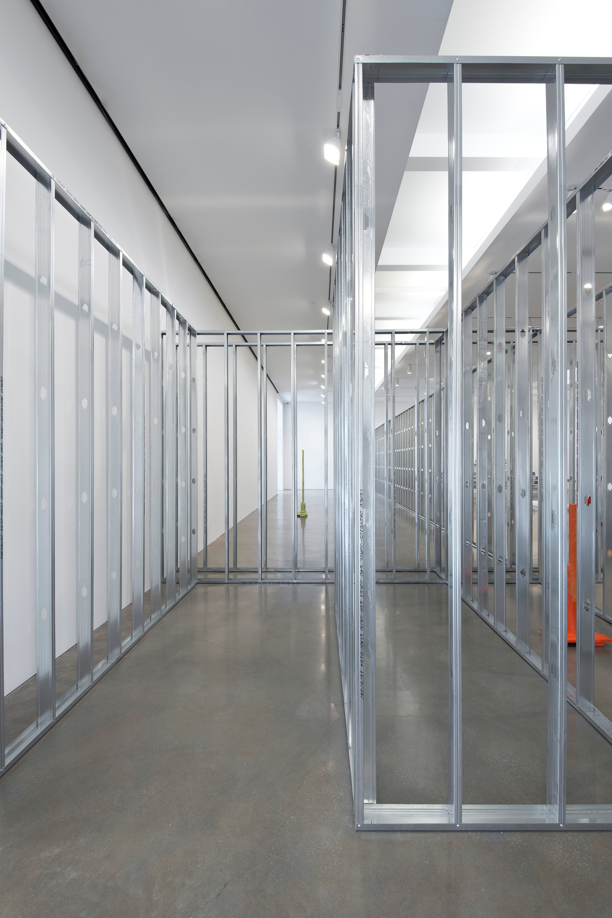 Rachel Harrison, Three Young Framers at Regen Projects, photo 59