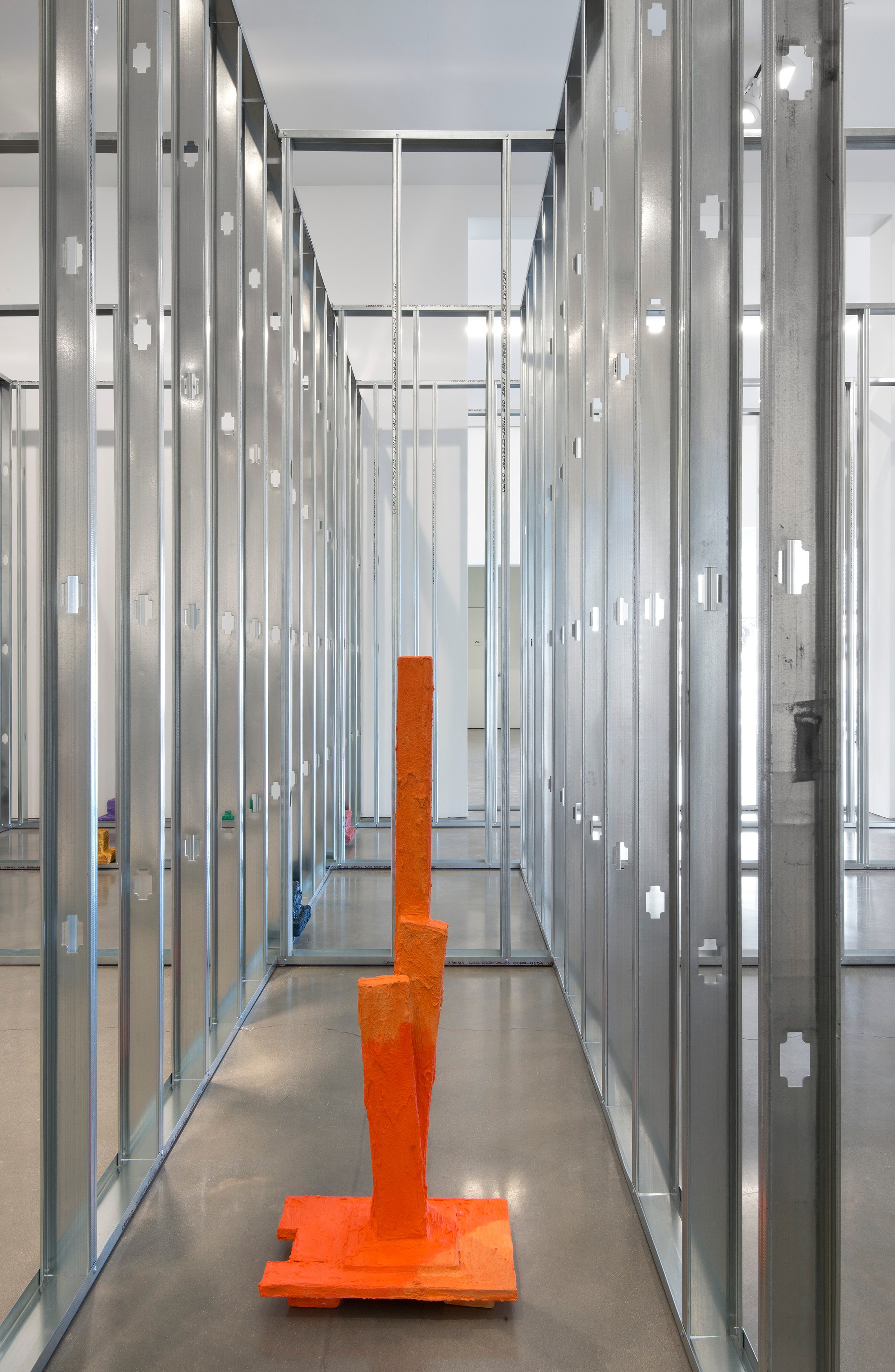 Rachel Harrison, Three Young Framers at Regen Projects, photo 61
