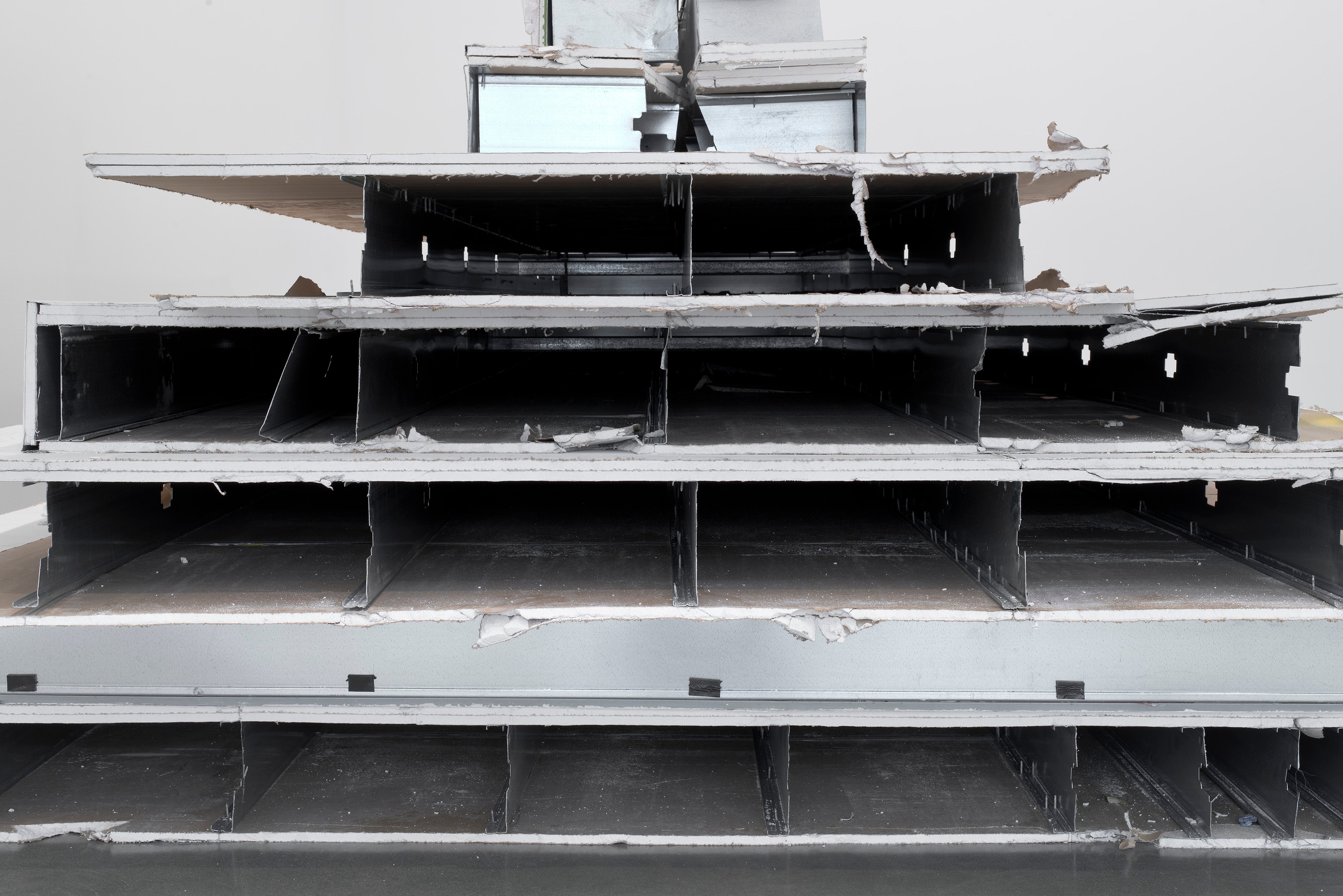 Rachel Harrison, Three Young Framers at Regen Projects, photo 86