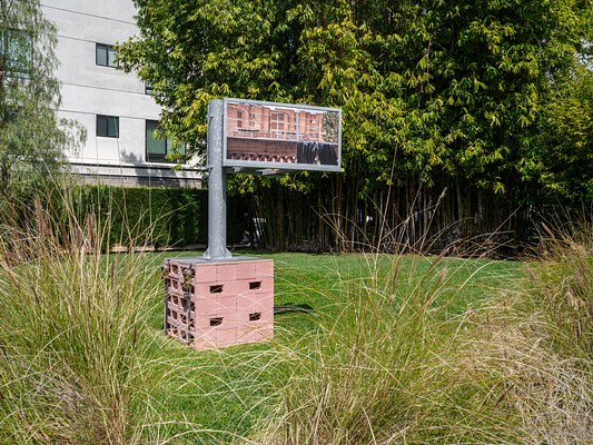 Image 4 of 12