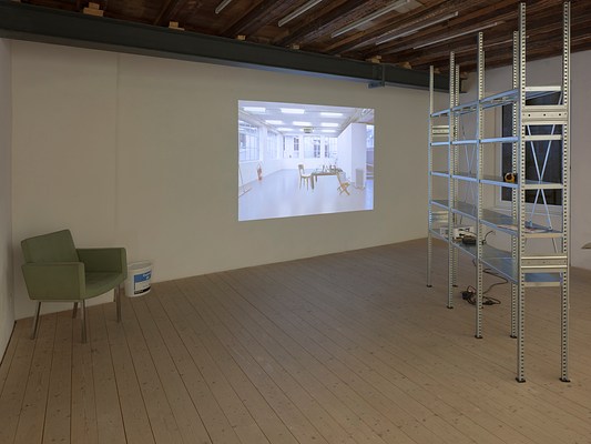 Image 7 of 27