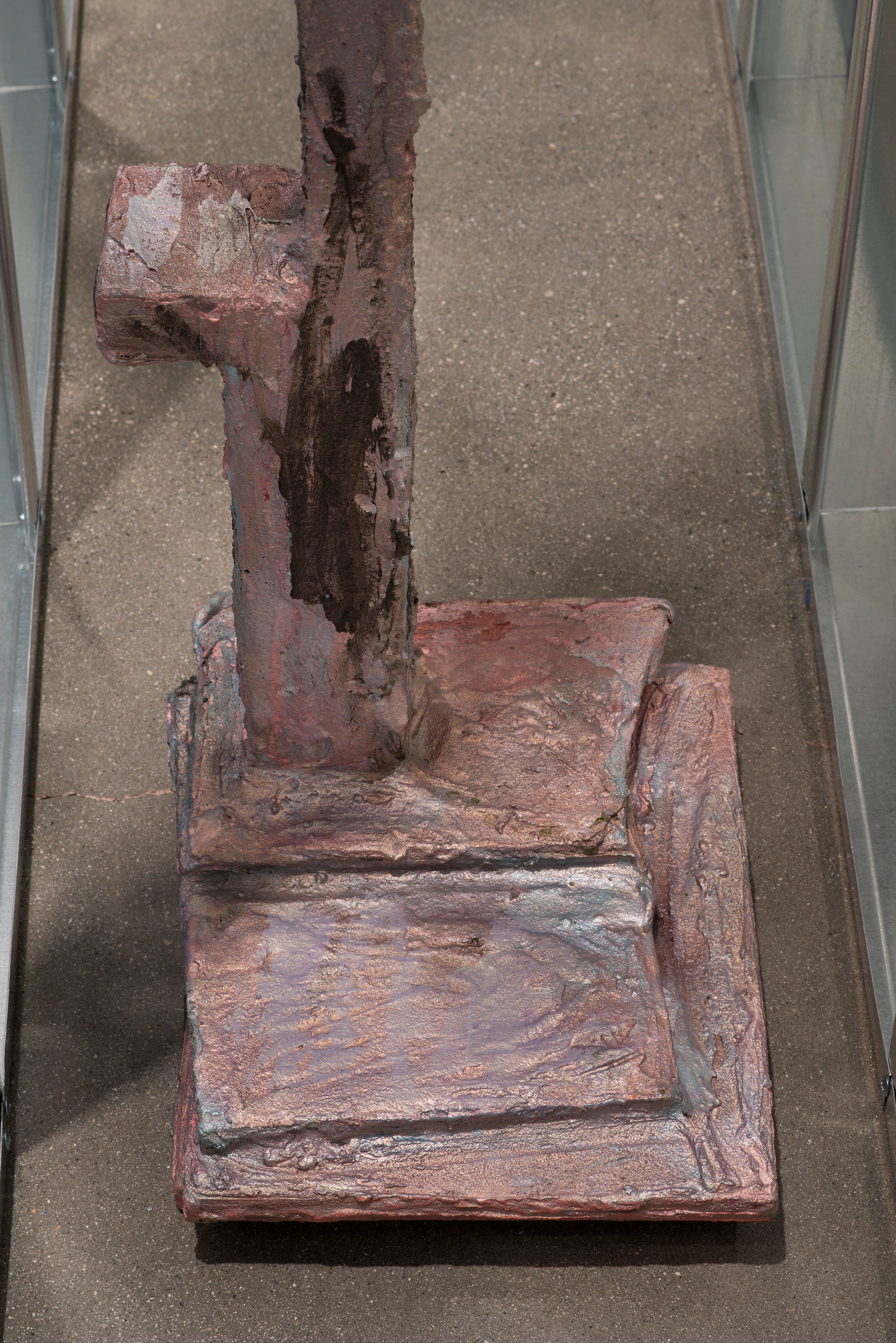 Rachel Harrison, Three Young Framers at Regen Projects, photo 164