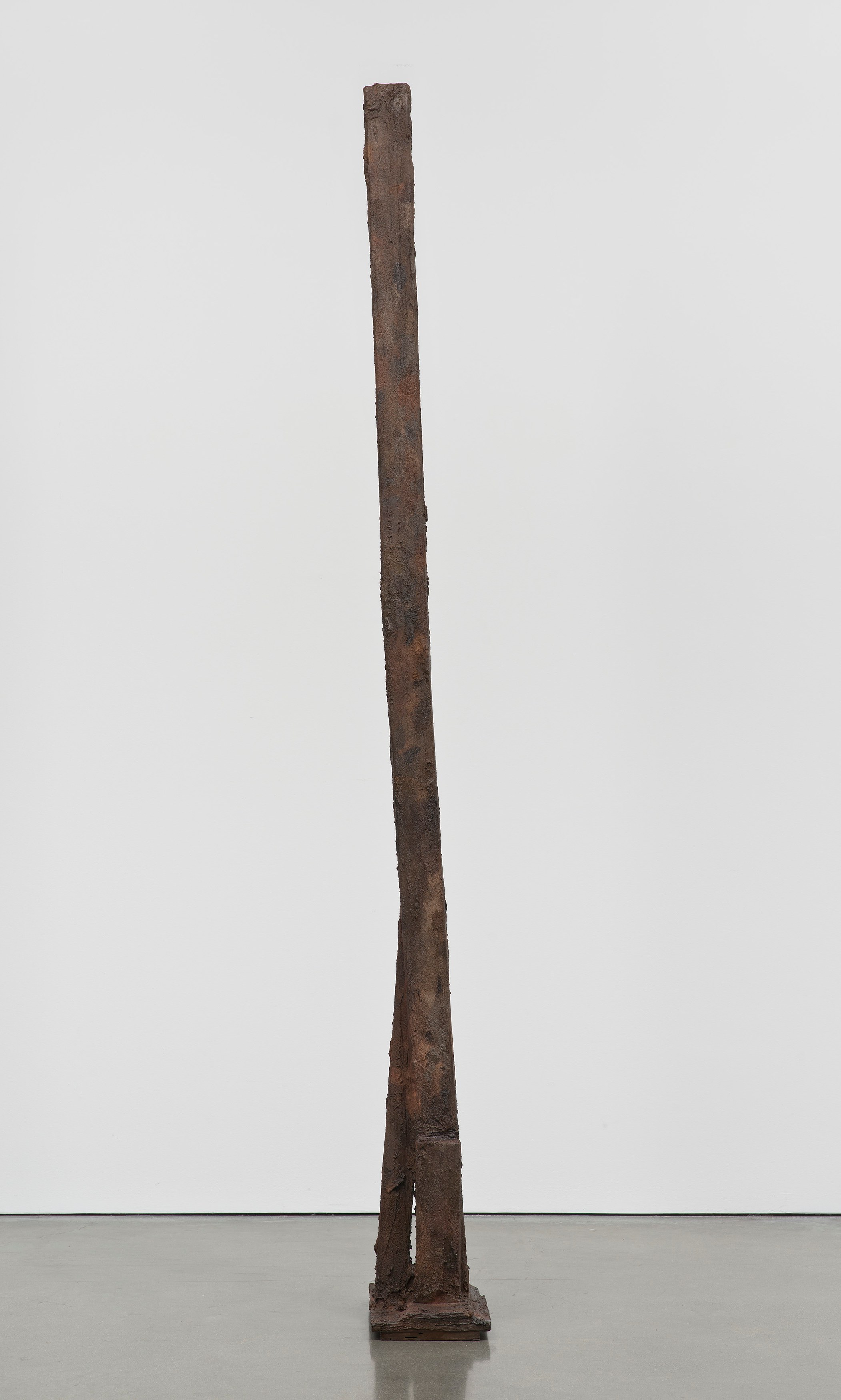 Rachel Harrison, Three Young Framers at Regen Projects, photo 175