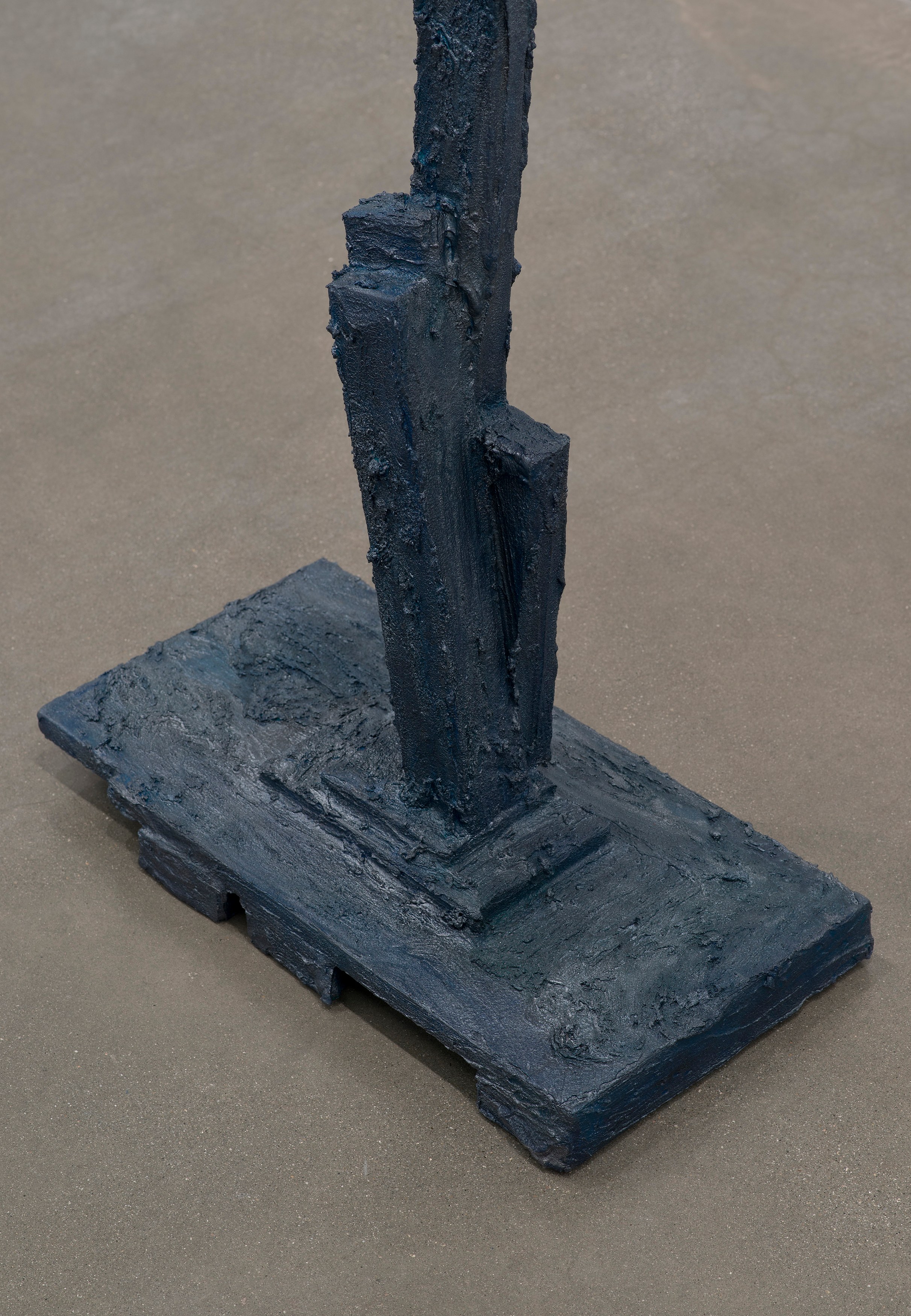 Rachel Harrison, Three Young Framers at Regen Projects, photo 206