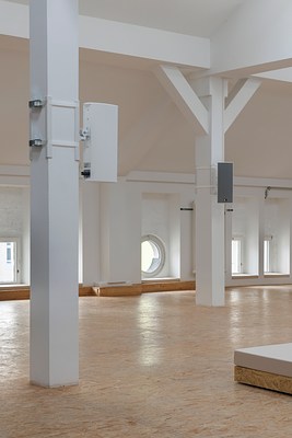 Image 1 of 10