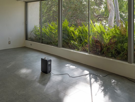 Image 3 of 8