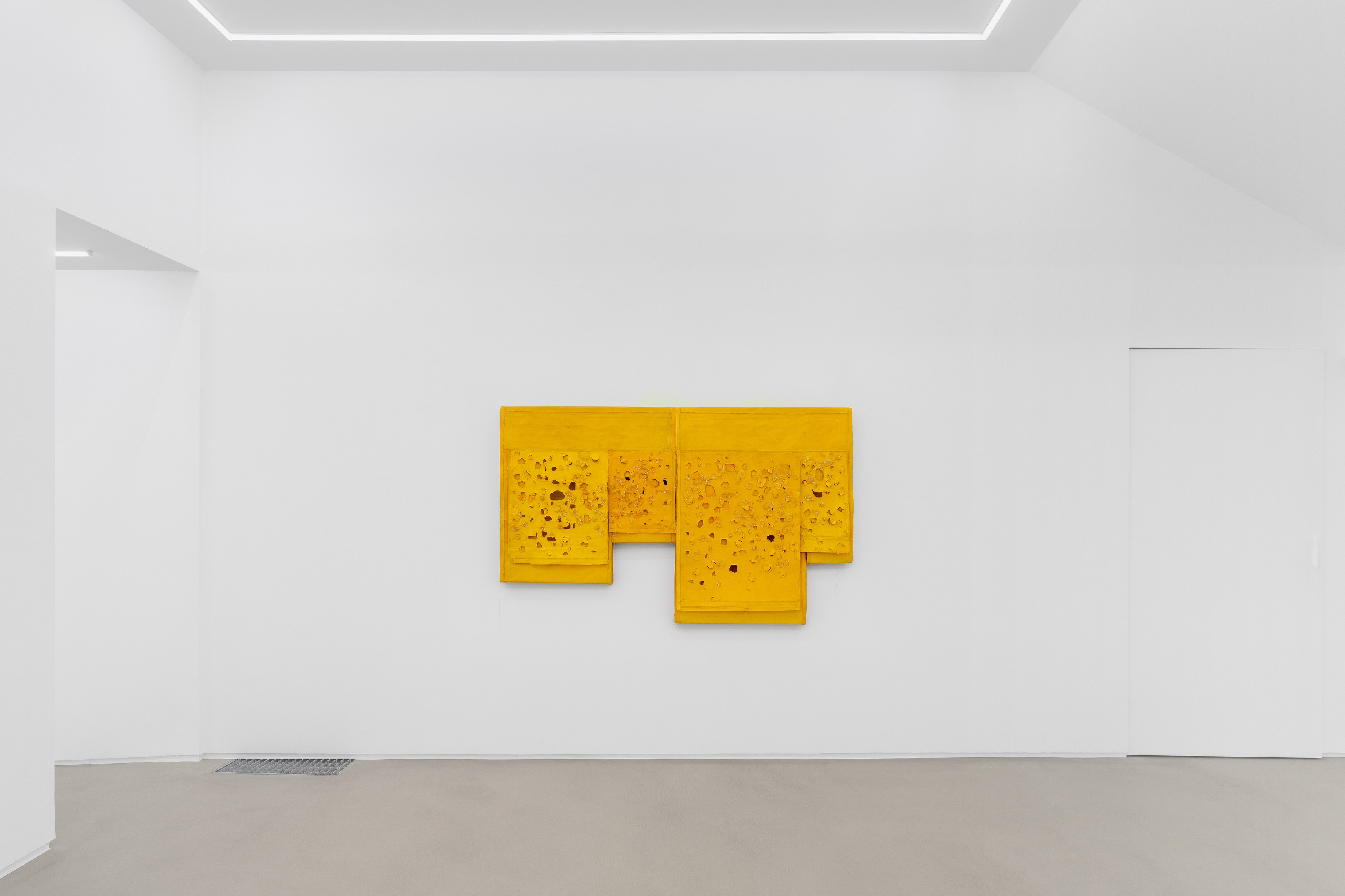 Simon Callery, Puncture Painting at Lo Brutto Stahl, photo 4
